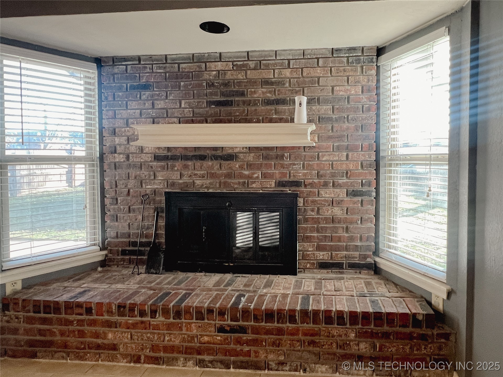 1707 S 139th East Avenue Property Photo 5