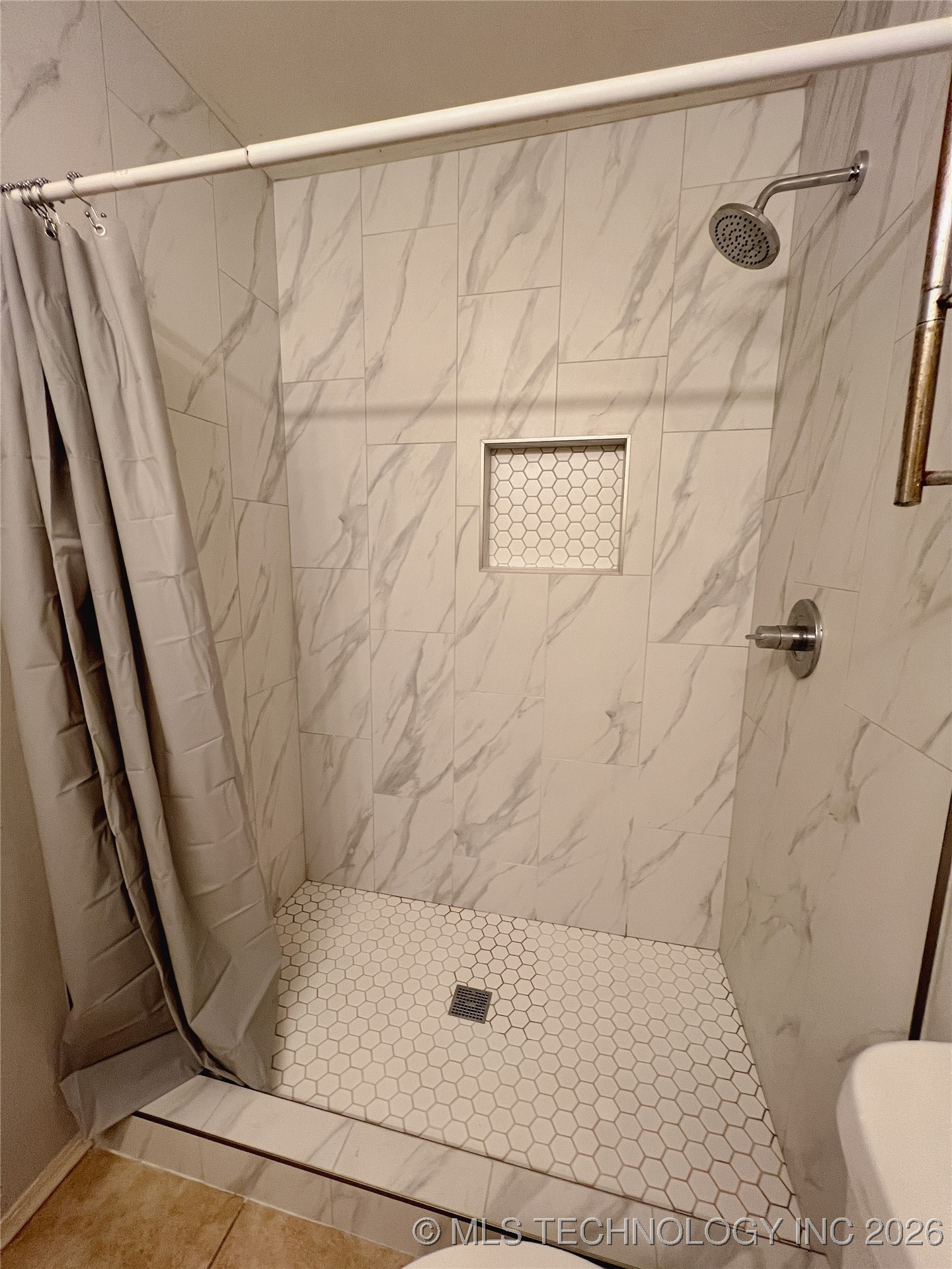 1707 S 139th East Avenue Property Photo 17