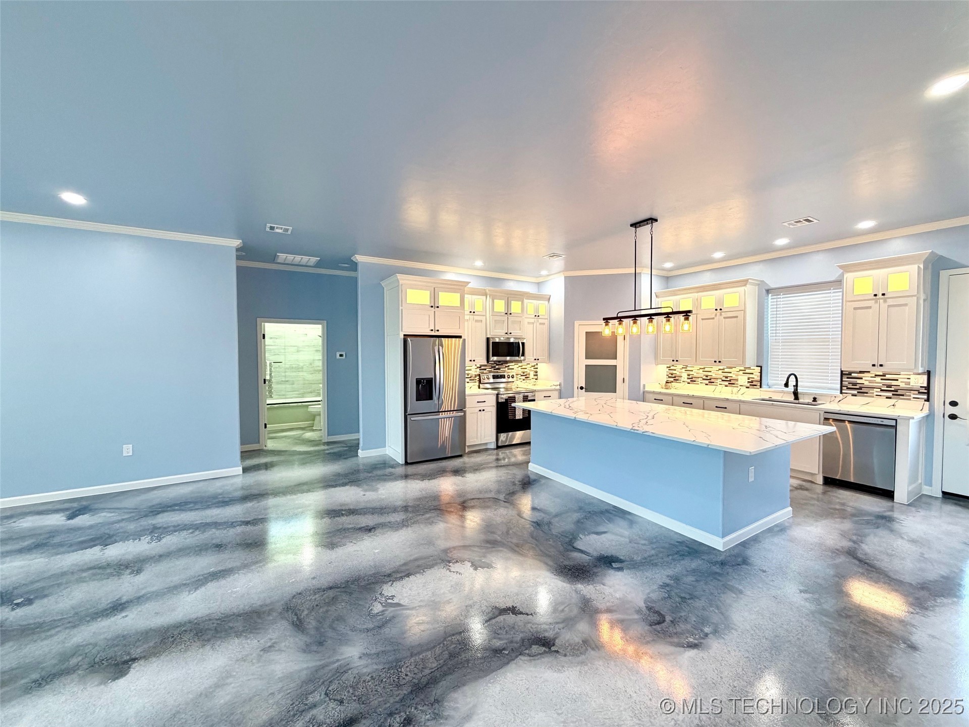 1813 Willow Place Property Photo 5