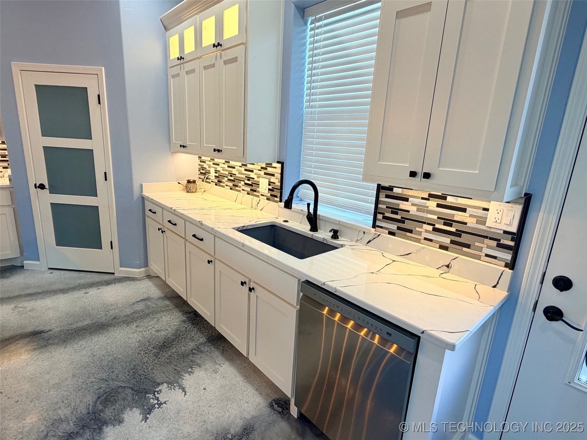 1813 Willow Place Property Photo 7