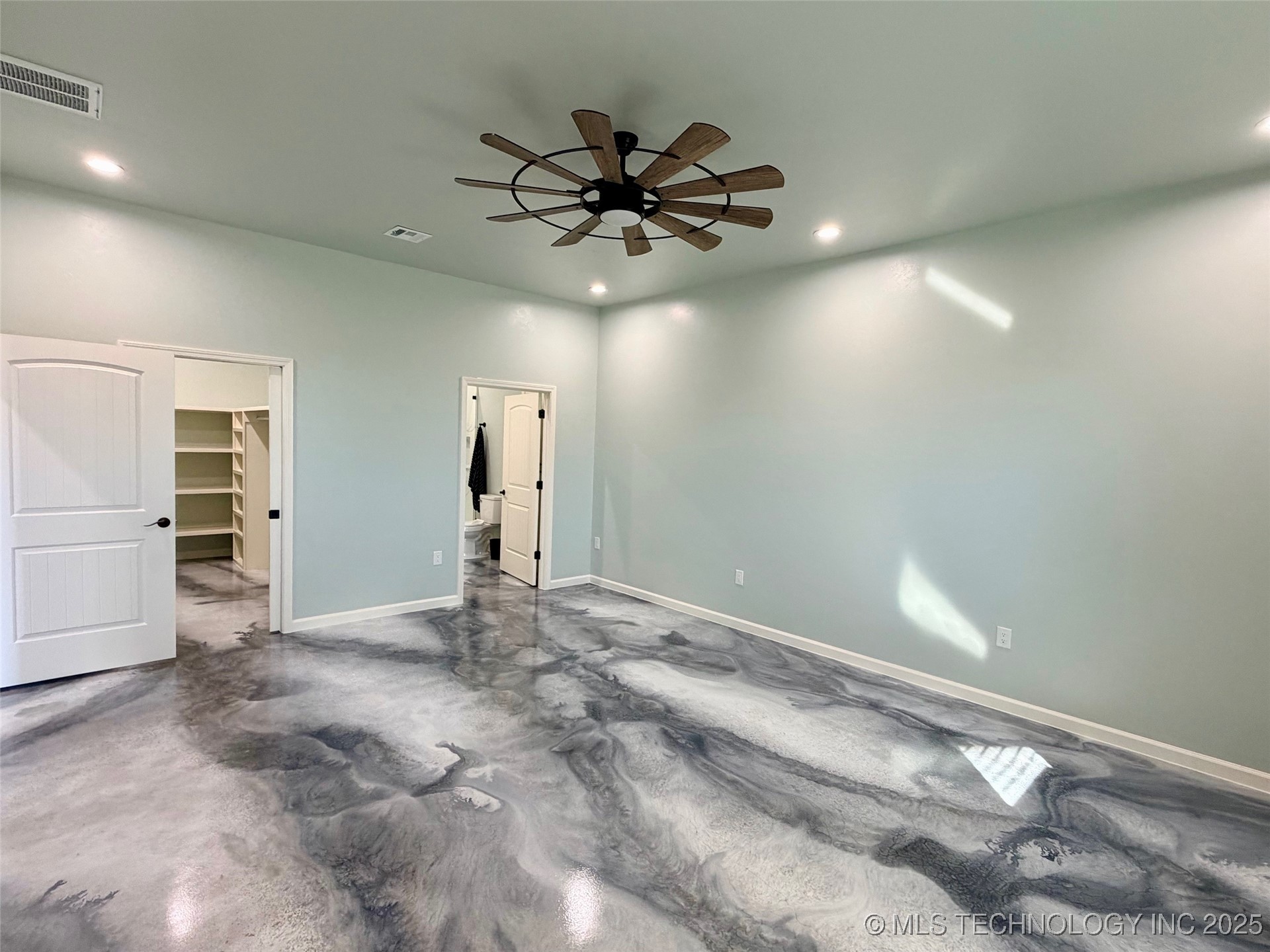 1813 Willow Place Property Photo 10