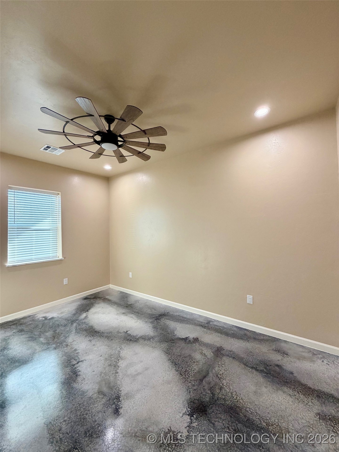 1813 Willow Place Property Photo 15