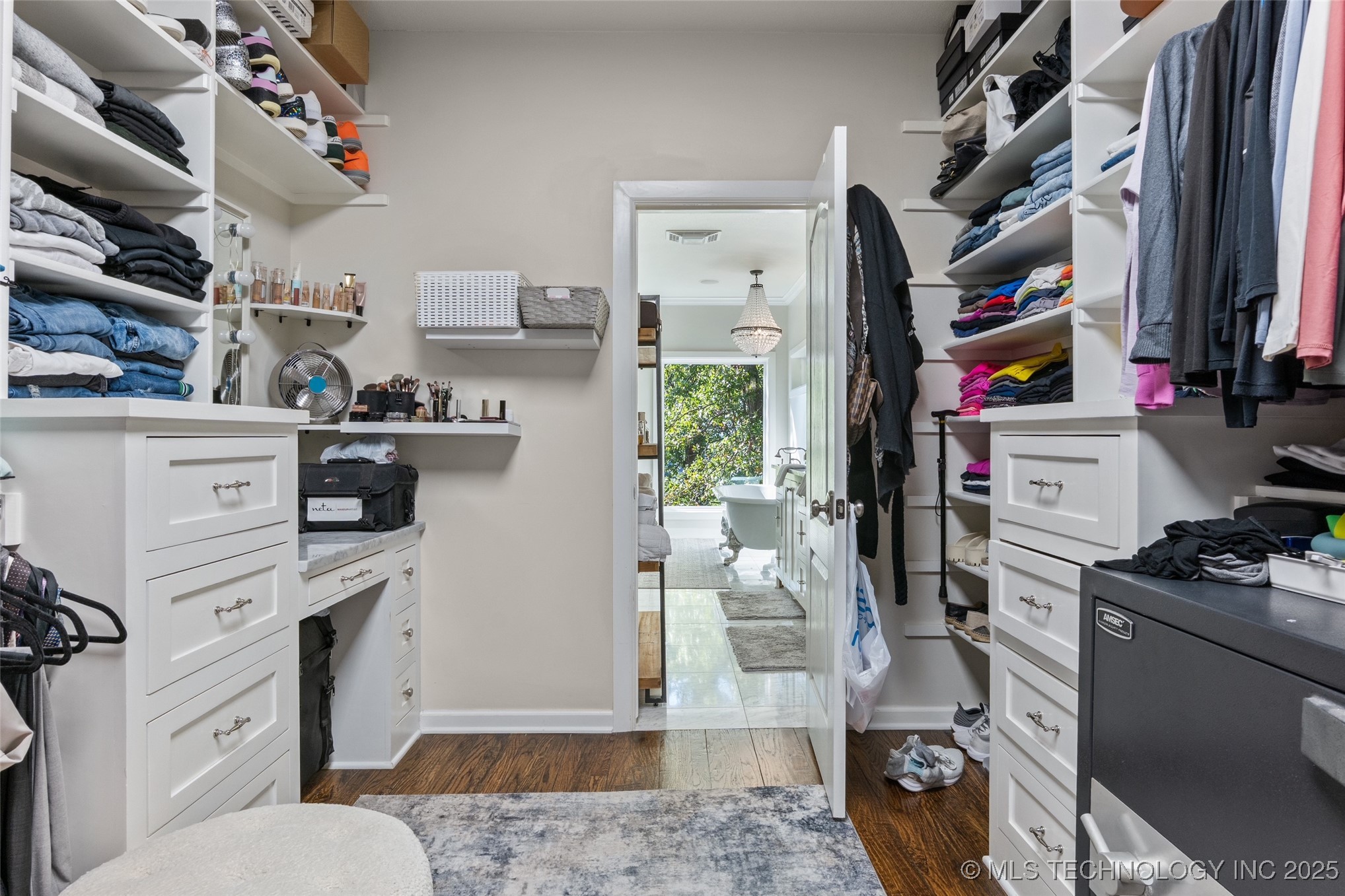 3502 E 104th Street Property Photo 11