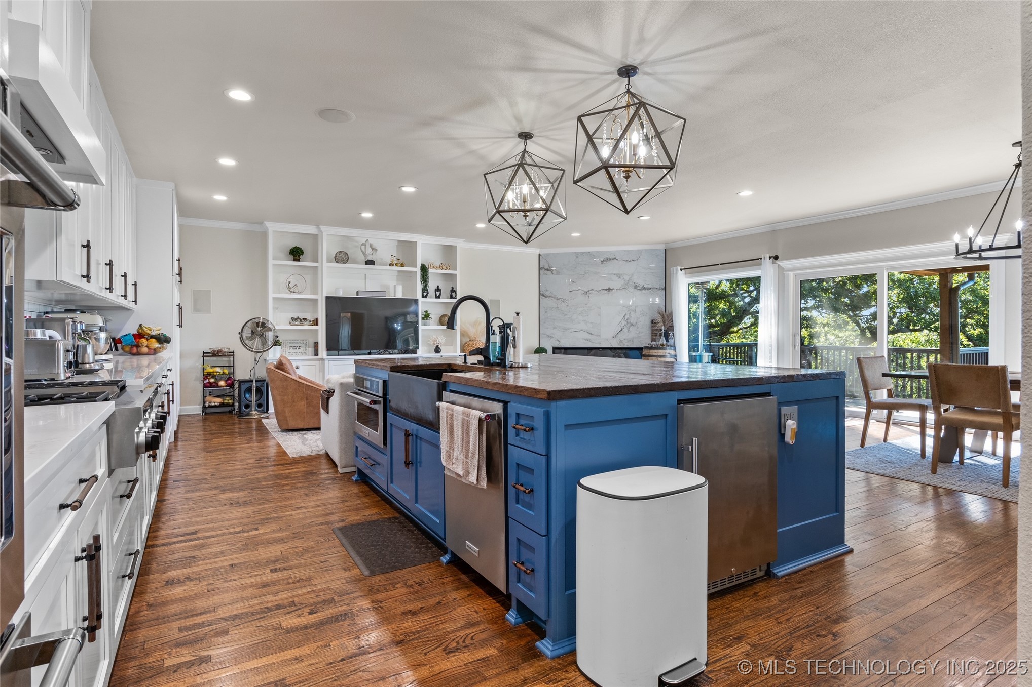 3502 E 104th Street Property Photo 12