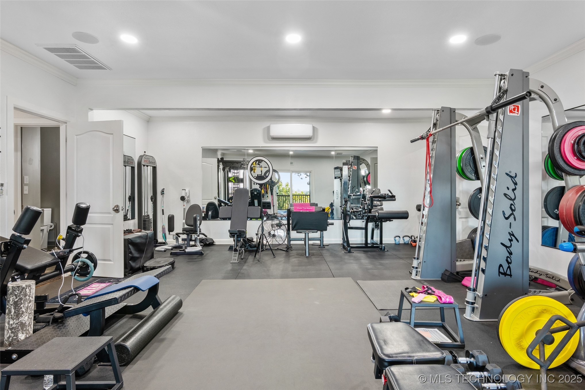 3502 E 104th Street Property Photo 34