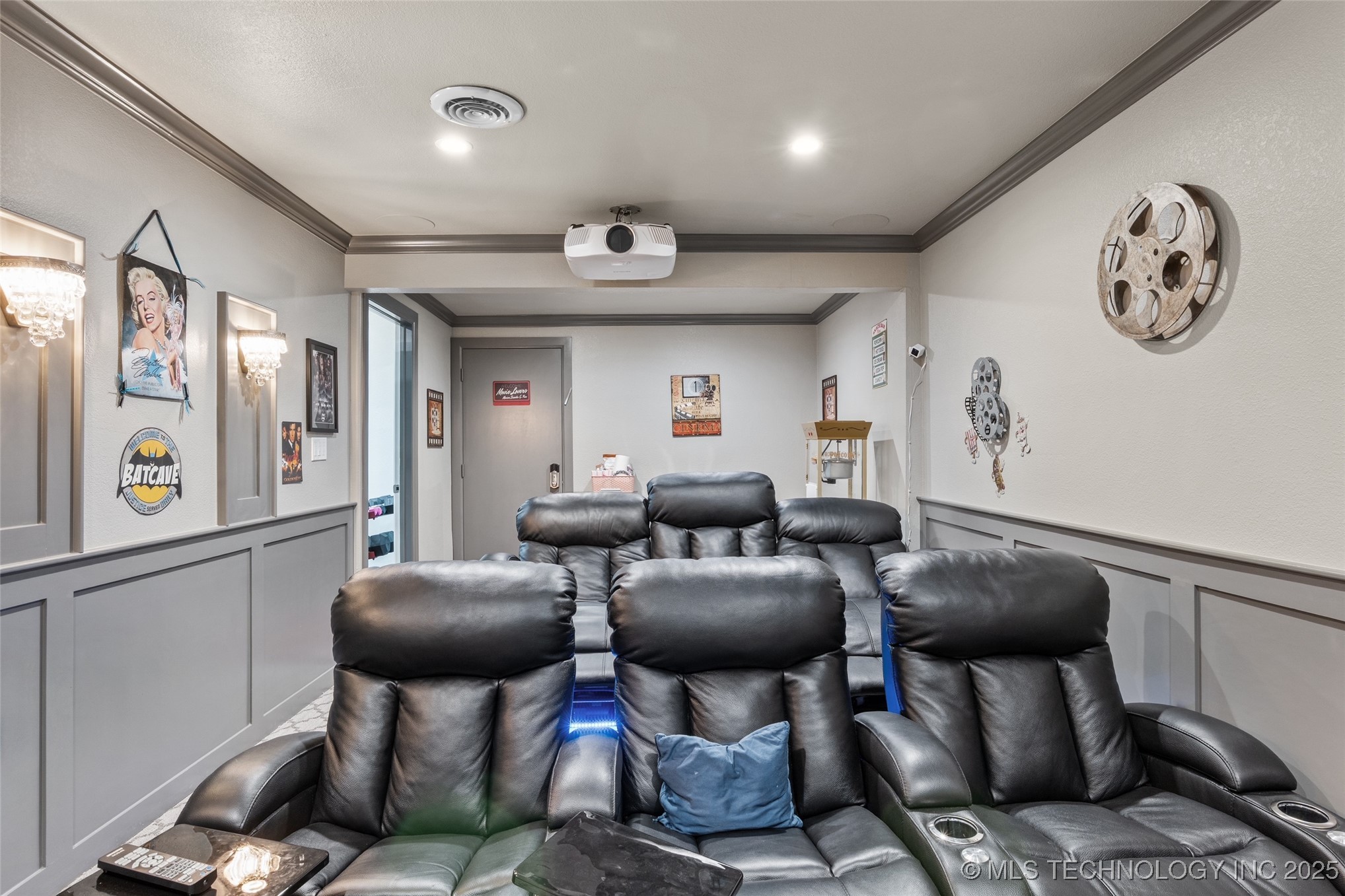 3502 E 104th Street Property Photo 37