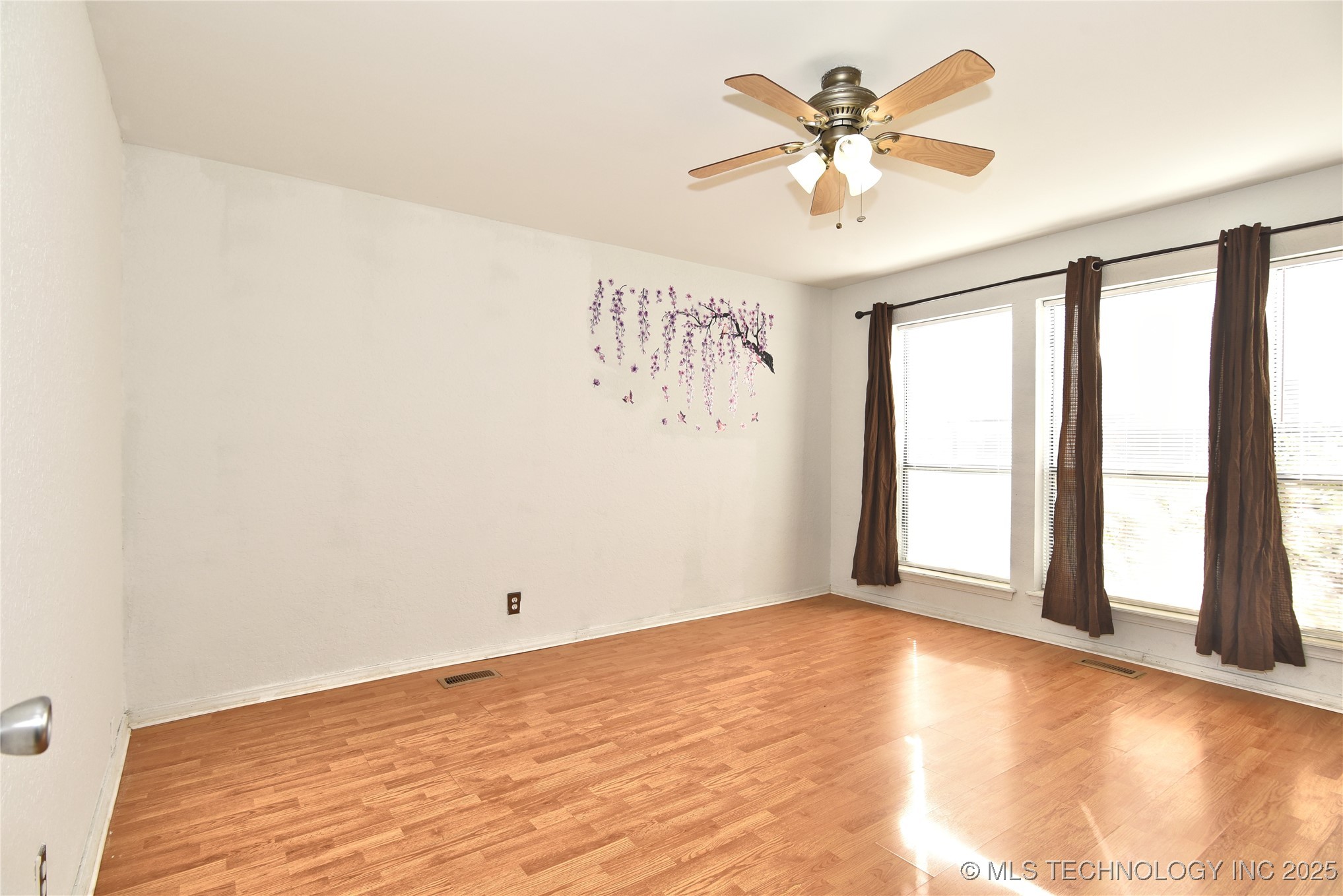 2208 W Memphis Street Property Photo 13