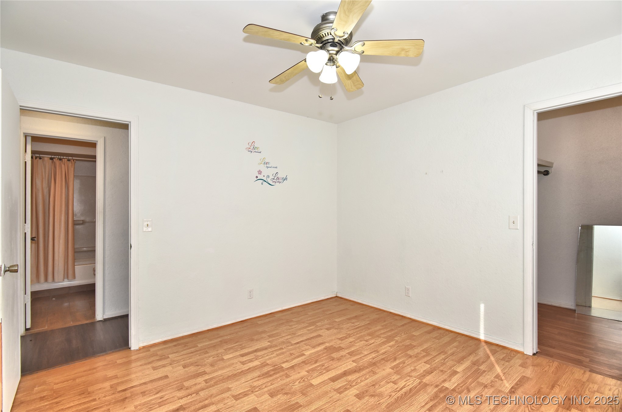 2208 W Memphis Street Property Photo 18