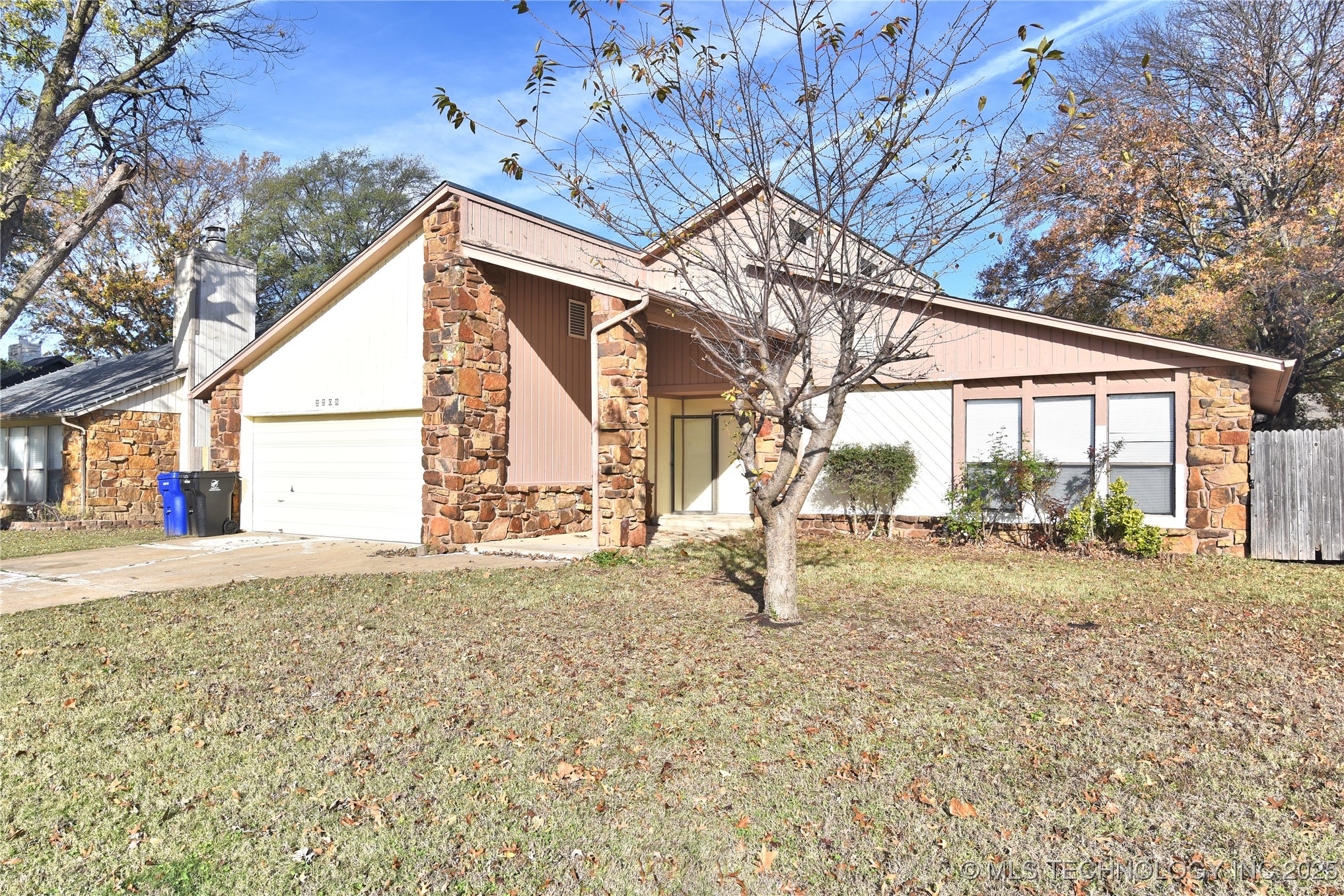 2208 W Memphis Street Property Photo 2