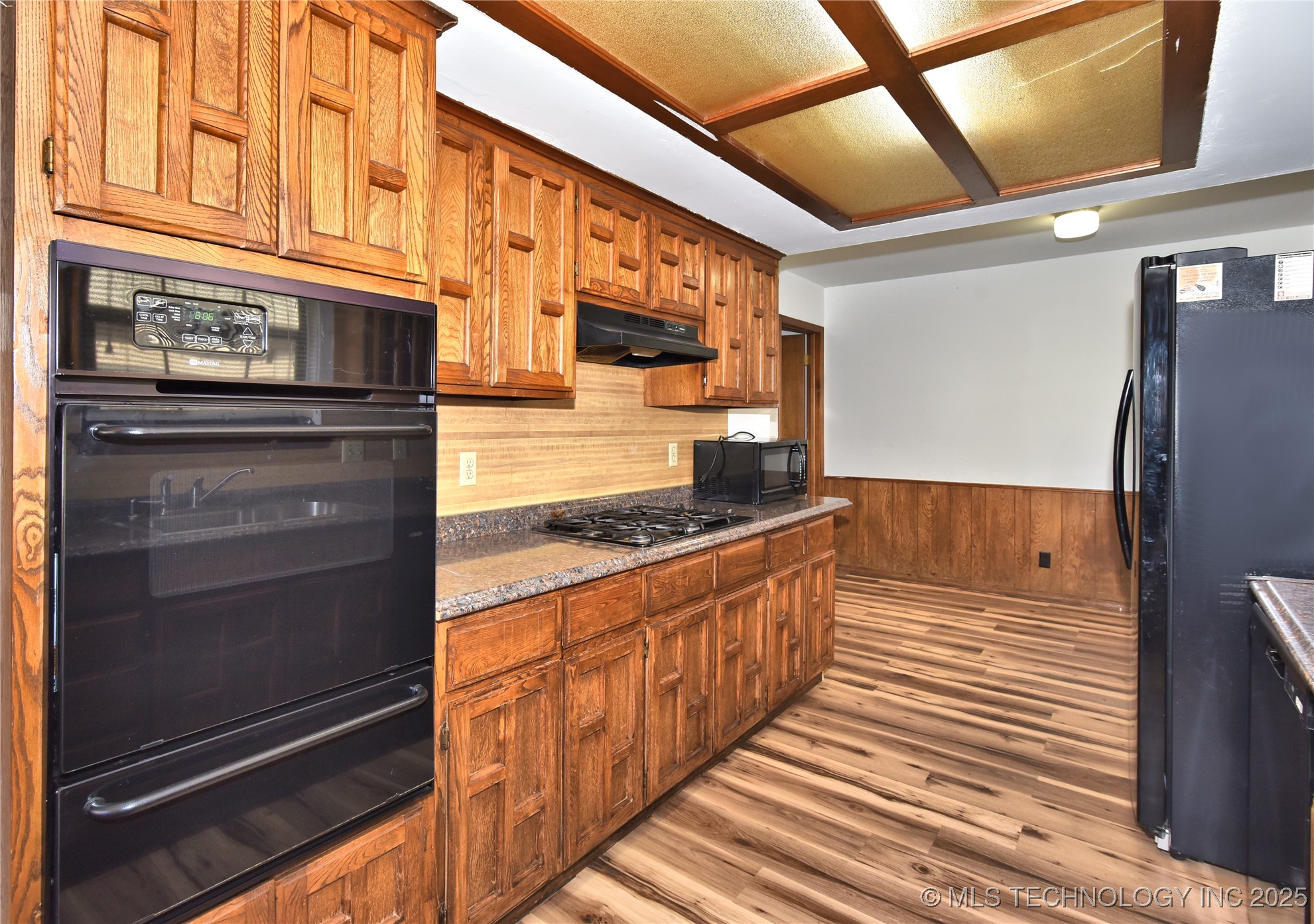 2208 W Memphis Street Property Photo 9