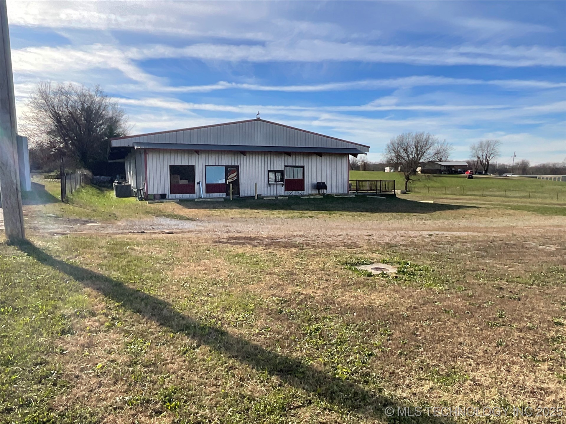 455 W Tulsa Property Photo 1