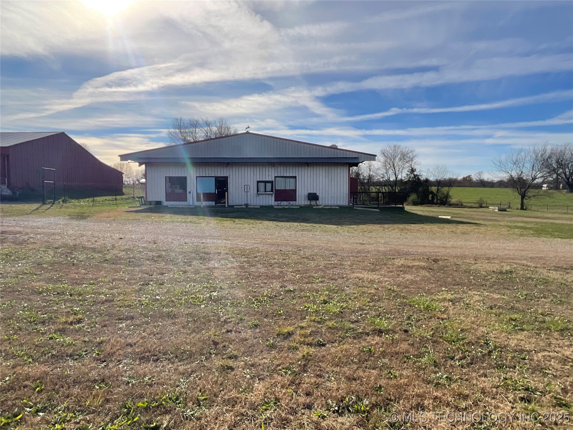 455 W Tulsa Property Photo 2