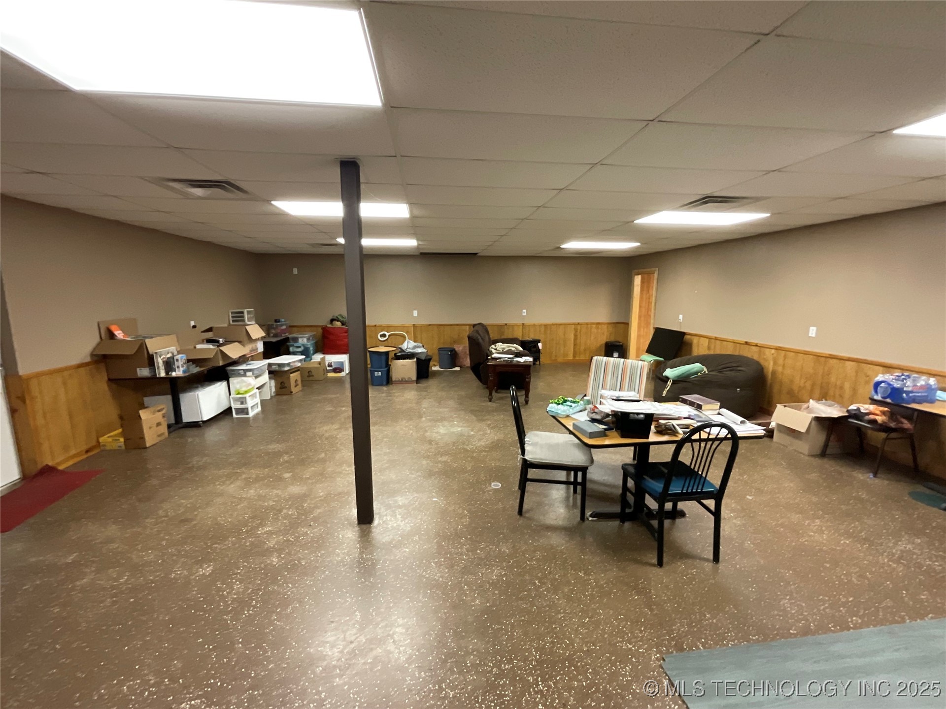 455 W Tulsa Property Photo 16