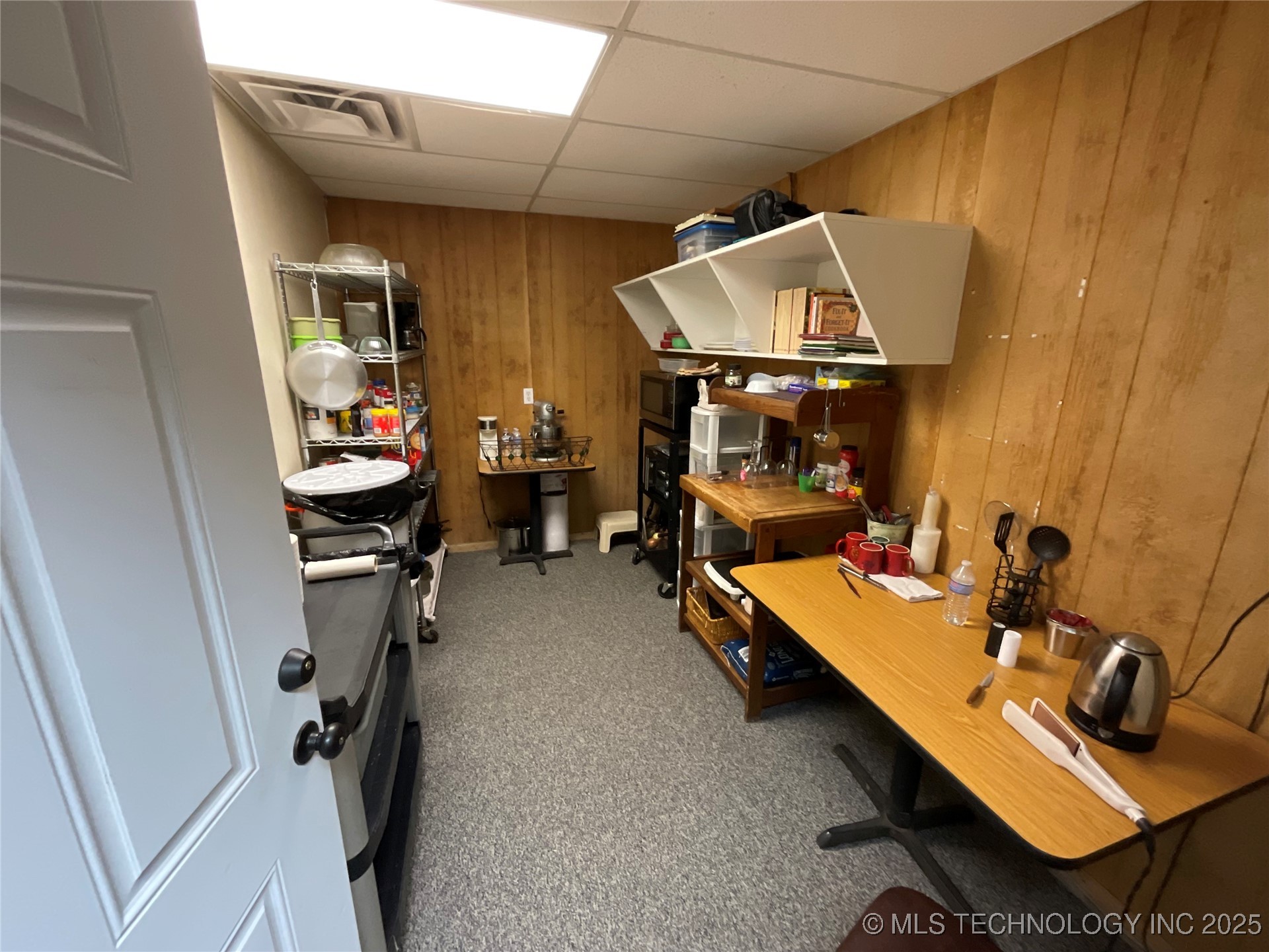 455 W Tulsa Property Photo 21