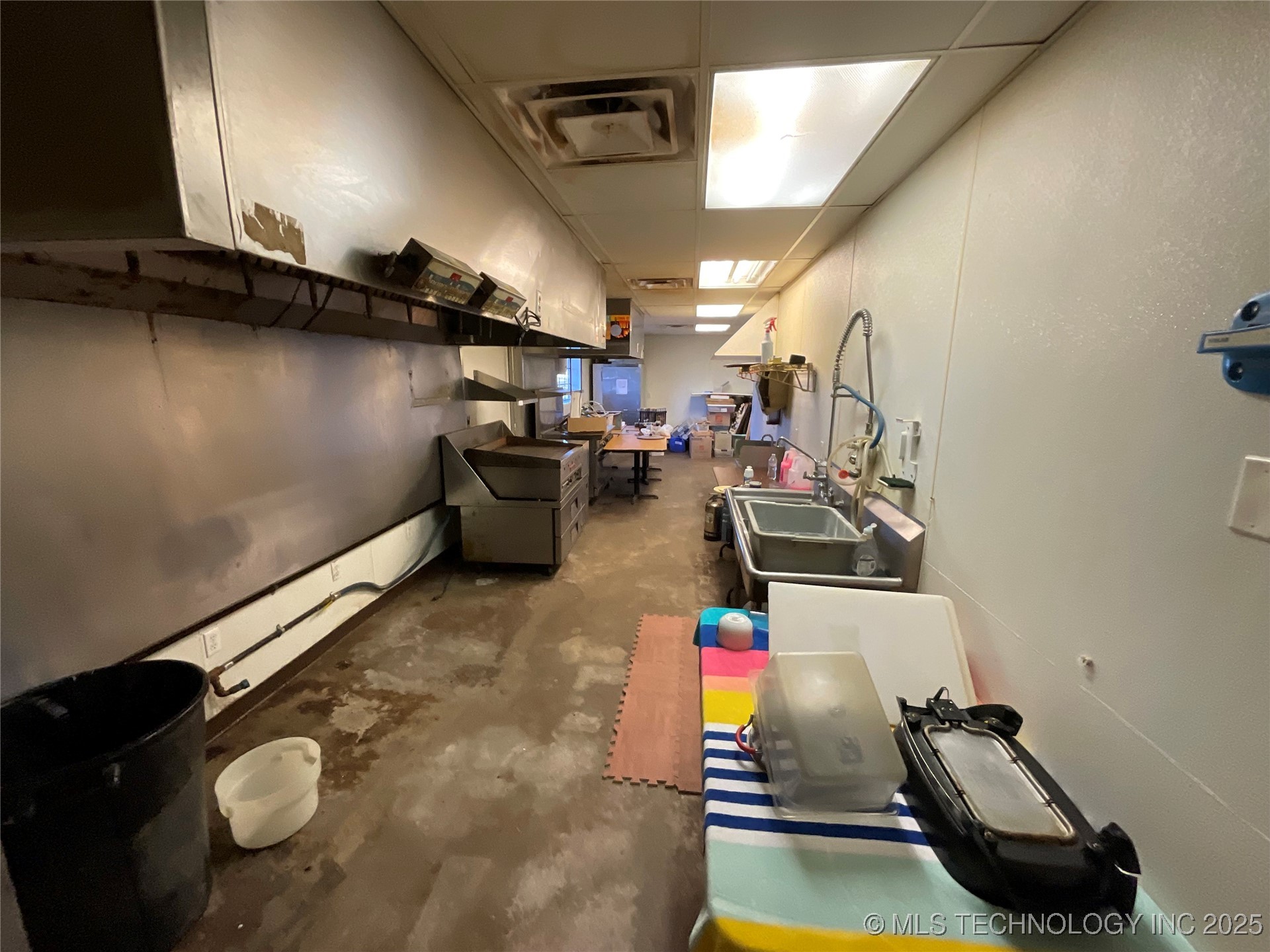 455 W Tulsa Property Photo 26