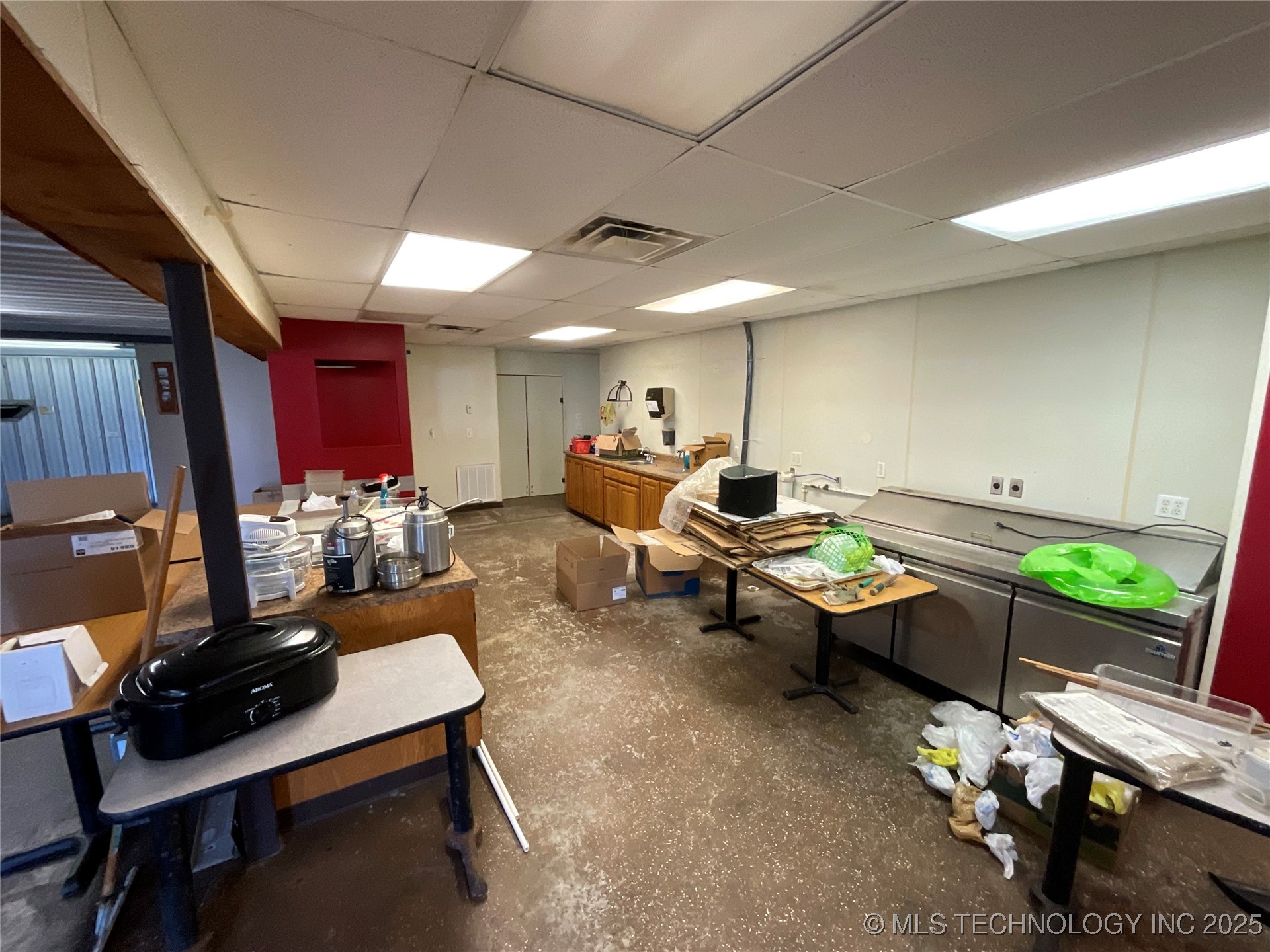 455 W Tulsa Property Photo 34