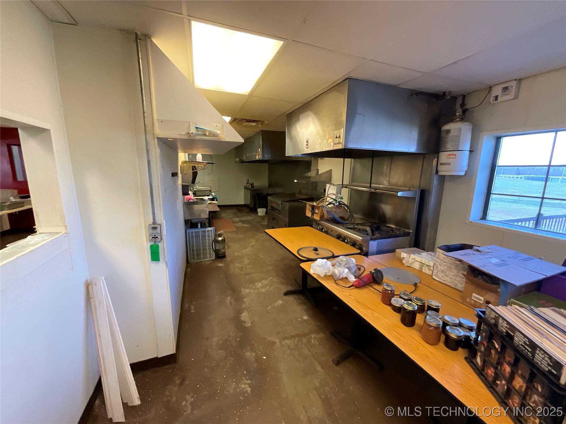 455 W Tulsa Property Photo 37