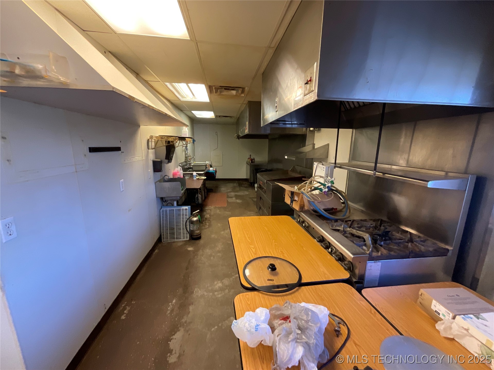 455 W Tulsa Property Photo 39