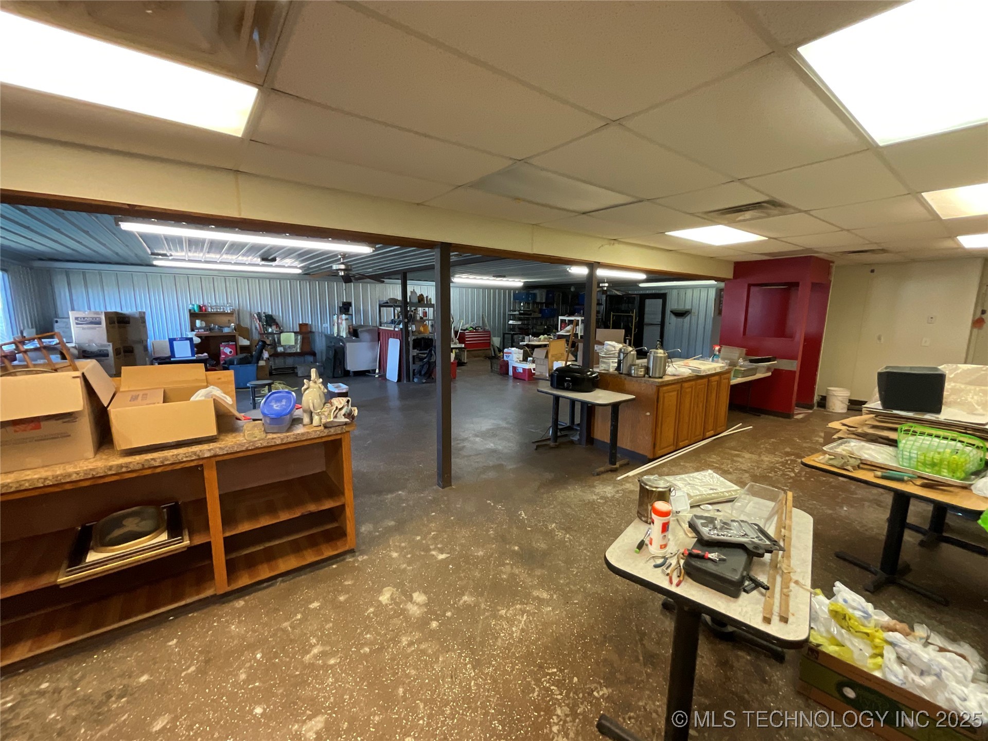 455 W Tulsa Property Photo 40