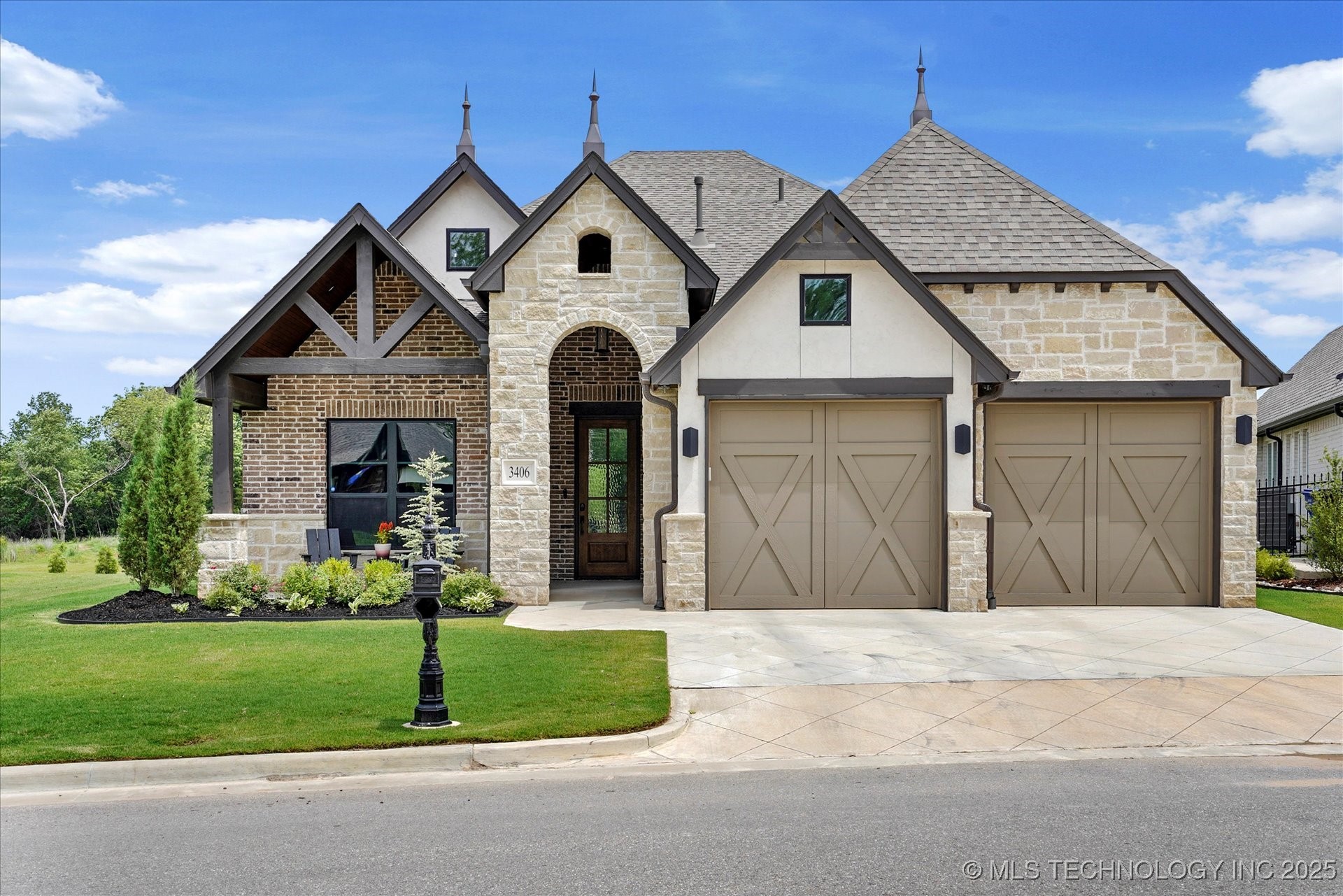 3406 W Quantico Place Property Photo 2