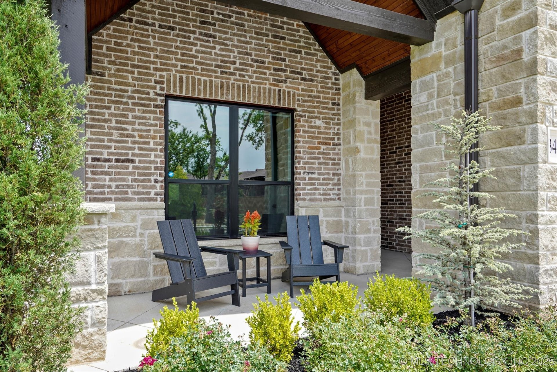 3406 W Quantico Place Property Photo 5