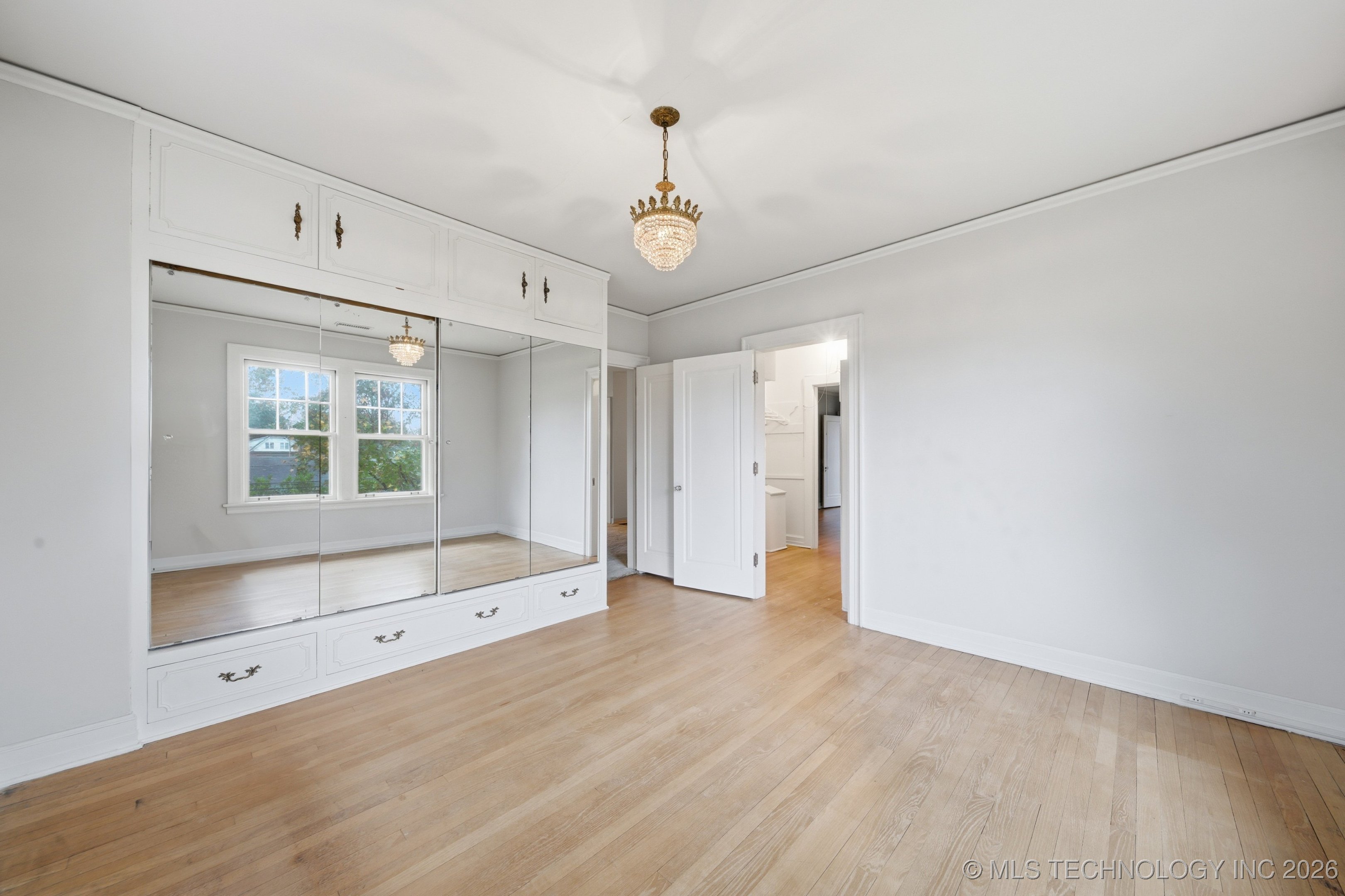 1724 E 8th Street Property Photo 24