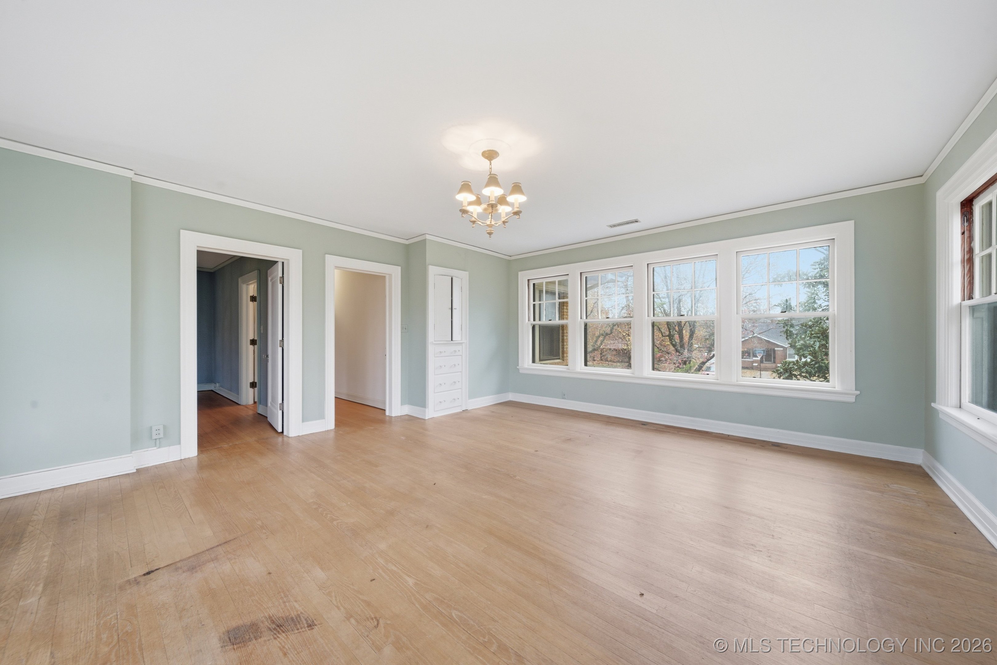 1724 E 8th Street Property Photo 29