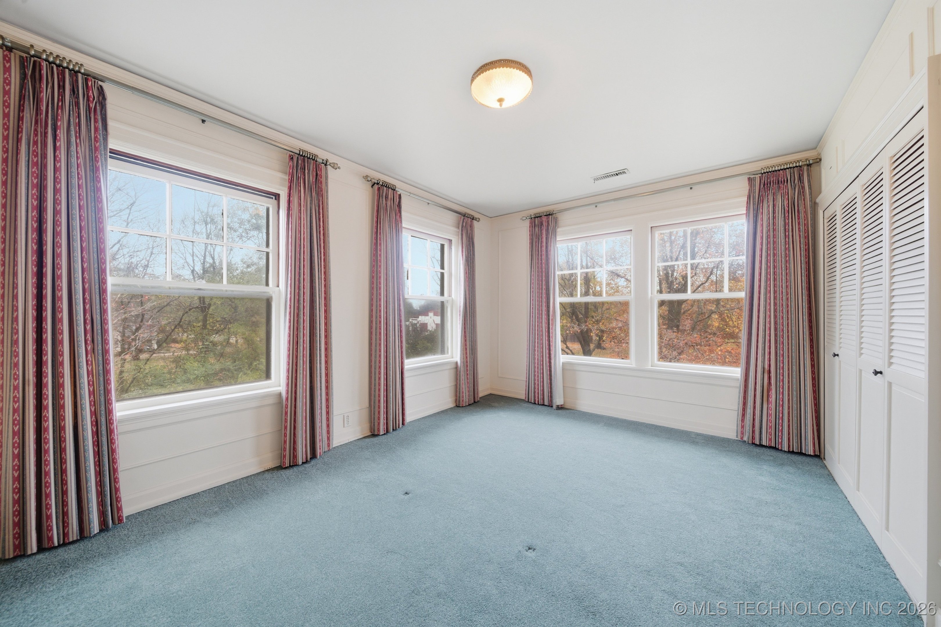 1724 E 8th Street Property Photo 33