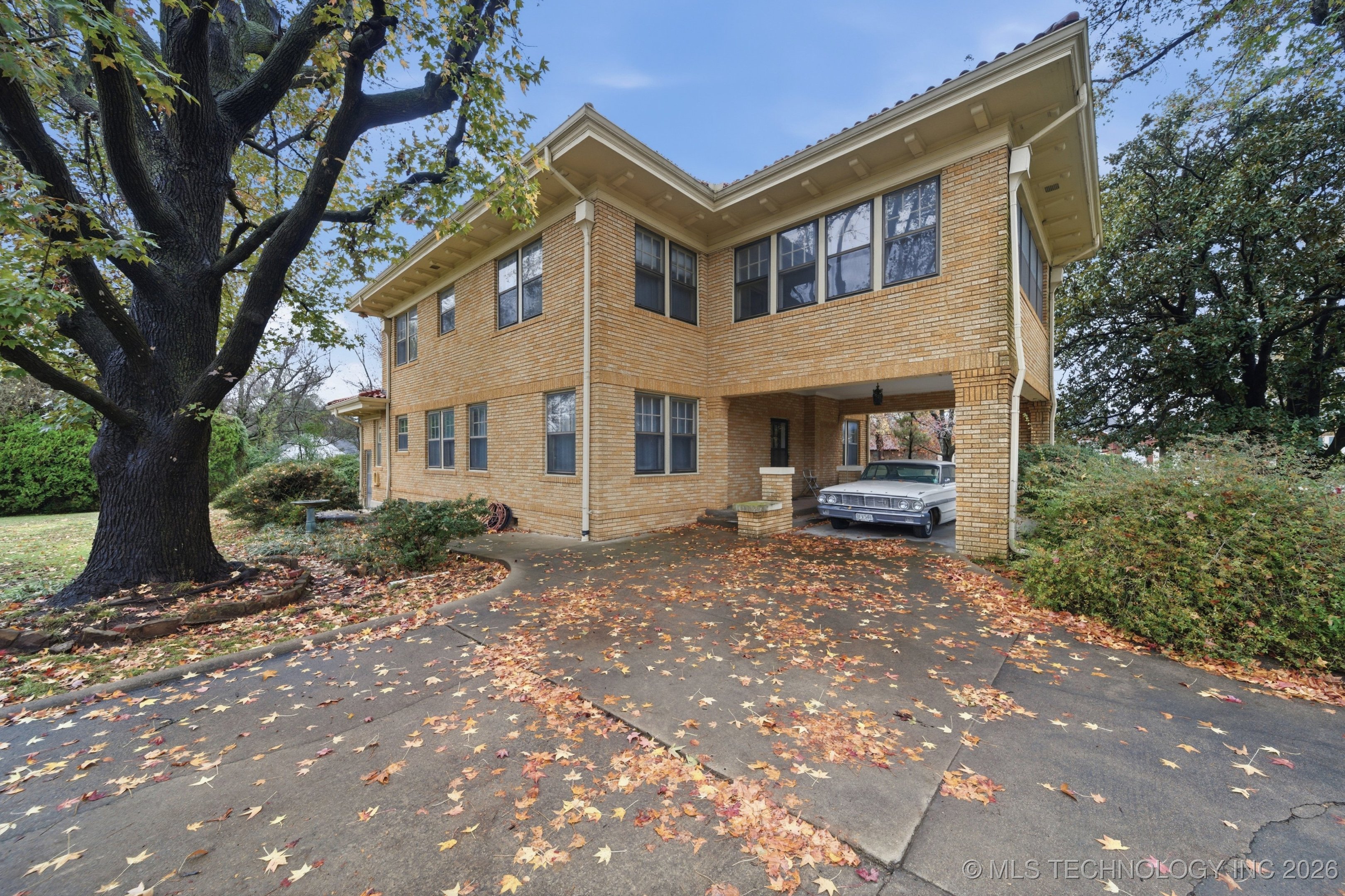 1724 E 8th Street Property Photo 35