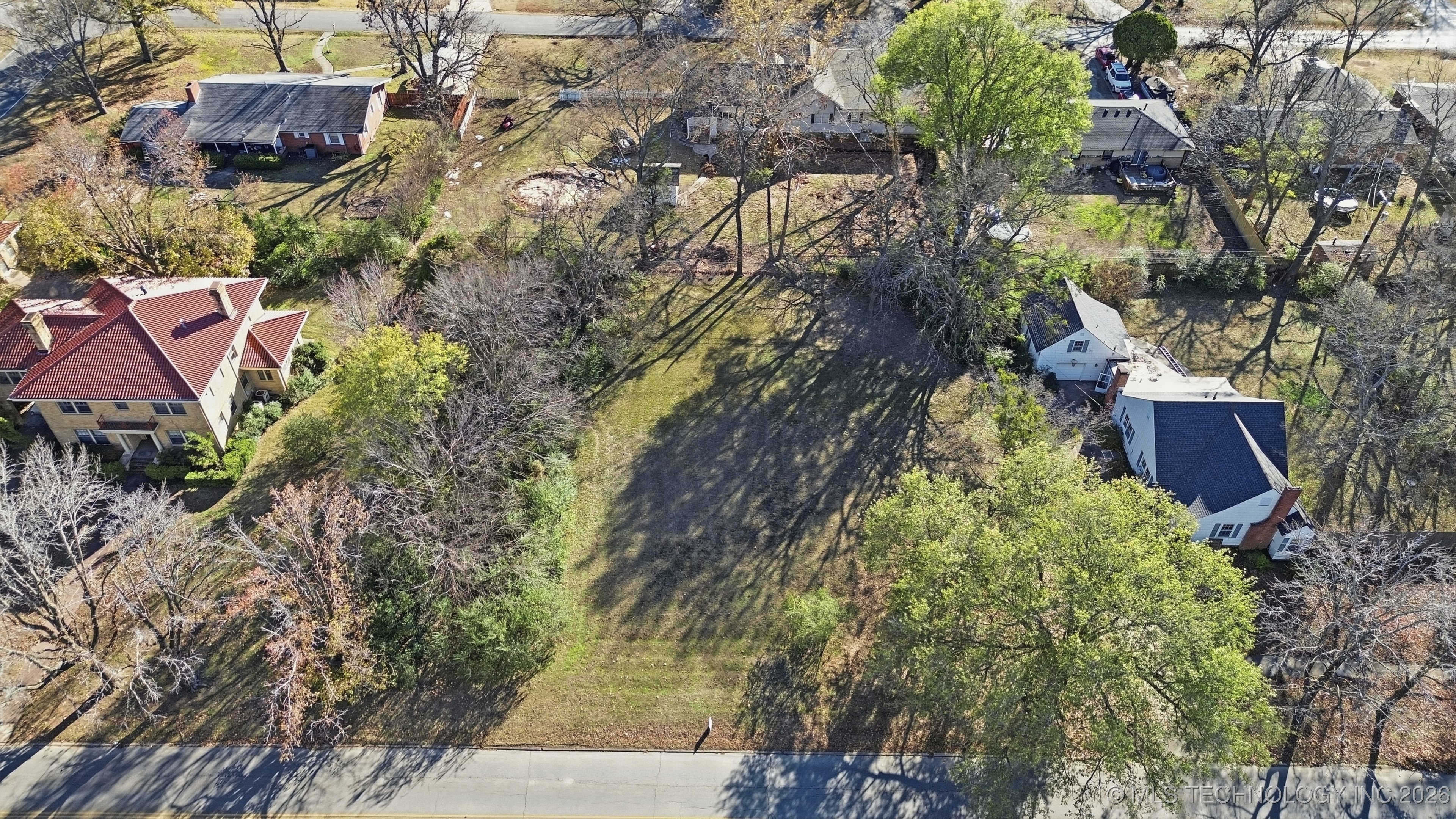 1724 E 8th Street Property Photo 45