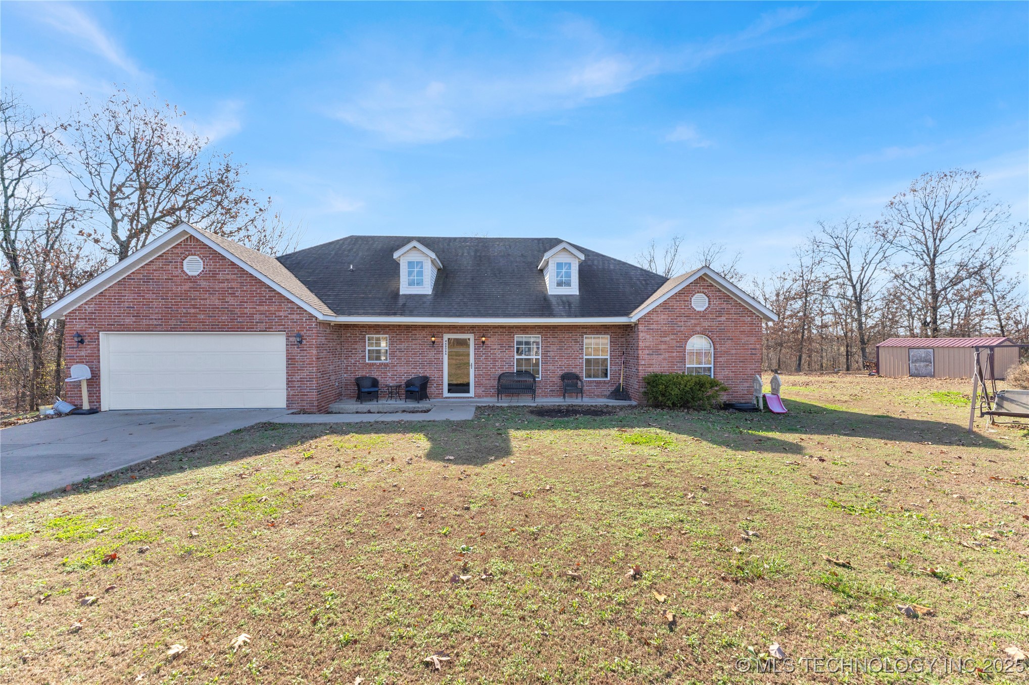 468086 E 648 Property Photo 30