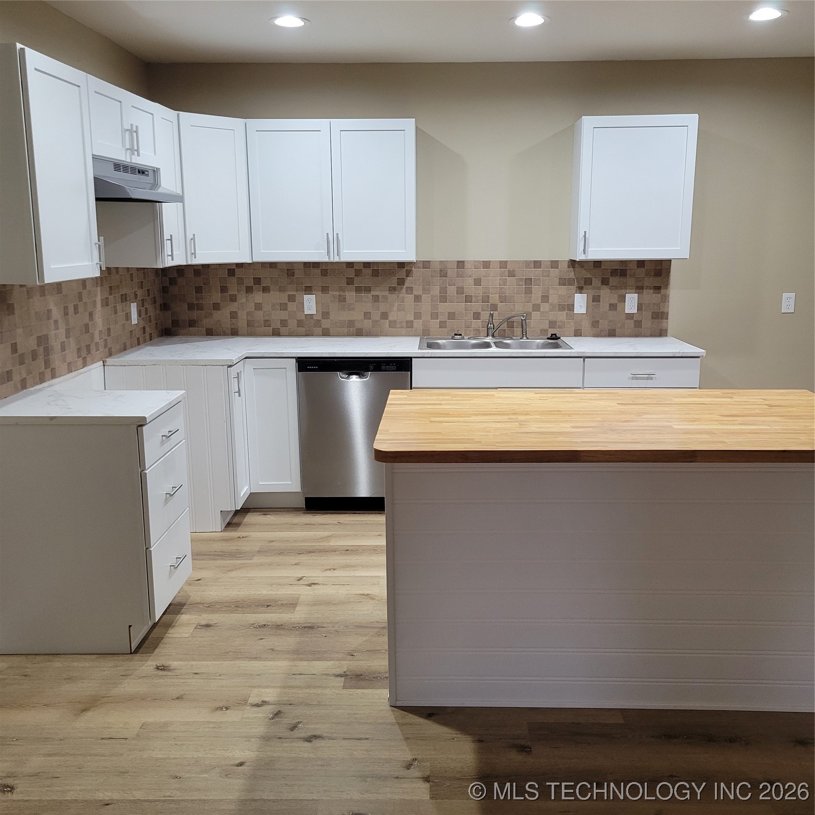 511 S State Street Property Photo 6