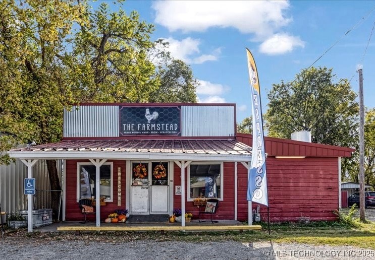 117 S Franklin Street Property Photo 1