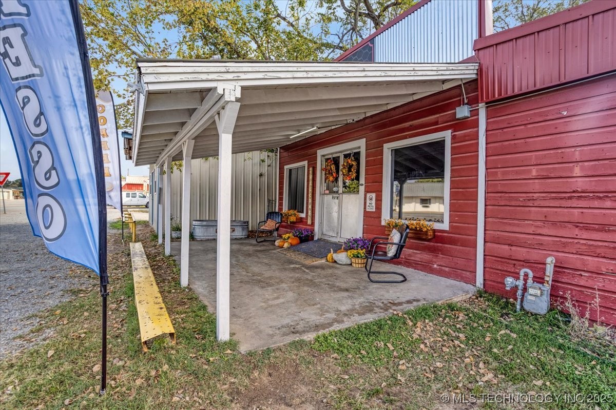 117 S Franklin Street Property Photo 5