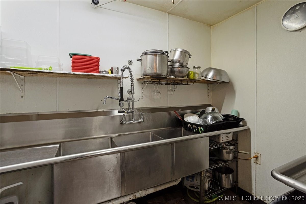 117 S Franklin Street Property Photo 12