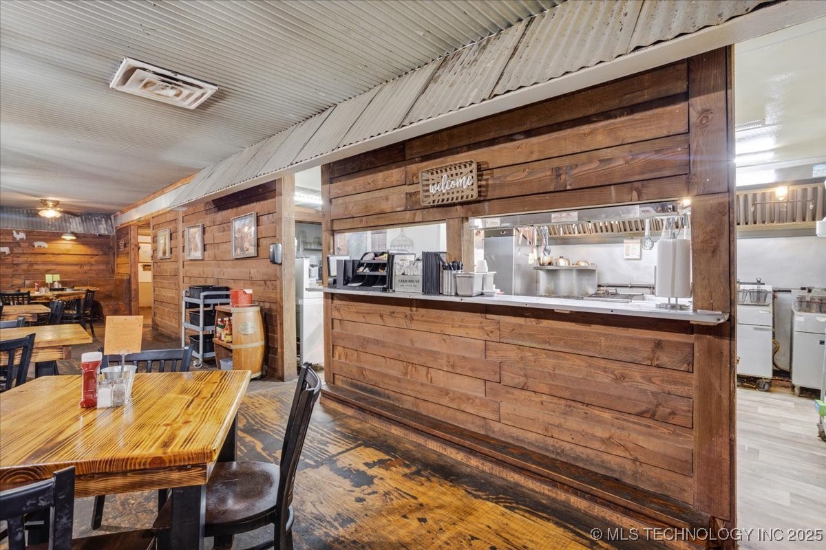 117 S Franklin Street Property Photo 15