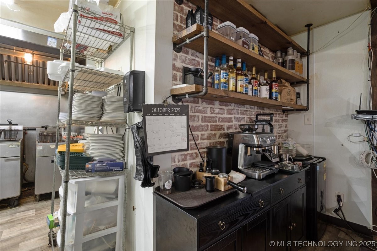 117 S Franklin Street Property Photo 16