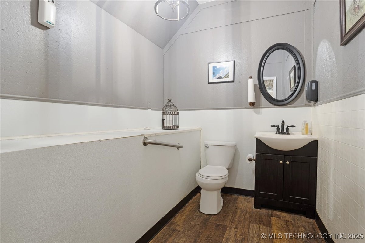 117 S Franklin Street Property Photo 28