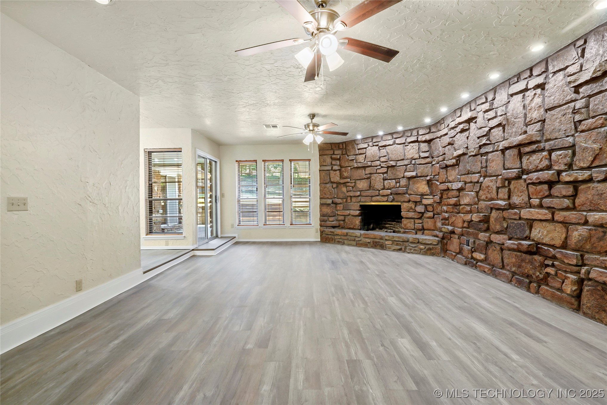 6676 S Jamestown Place S Property Photo 9