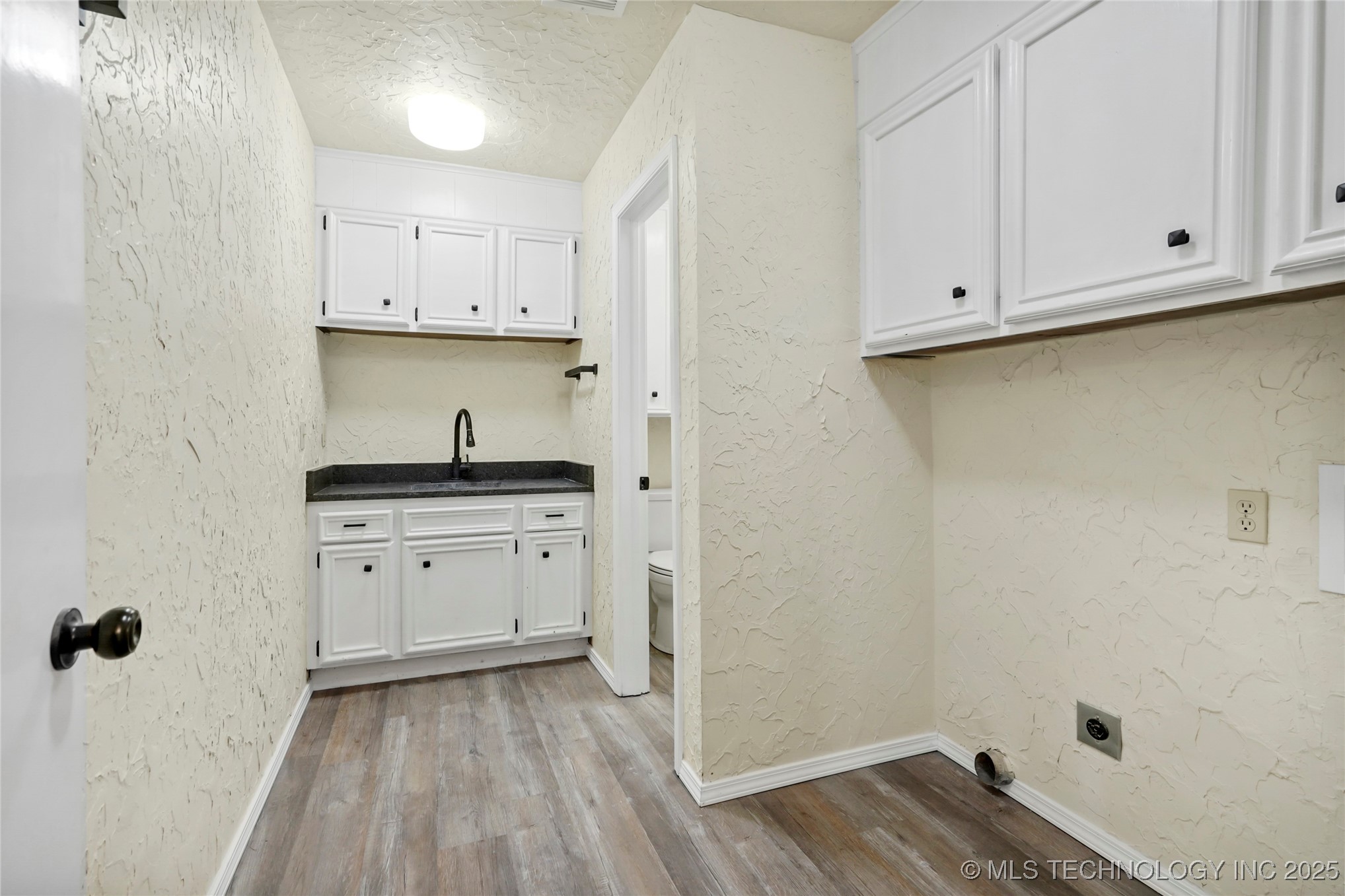 6676 S Jamestown Place S Property Photo 24