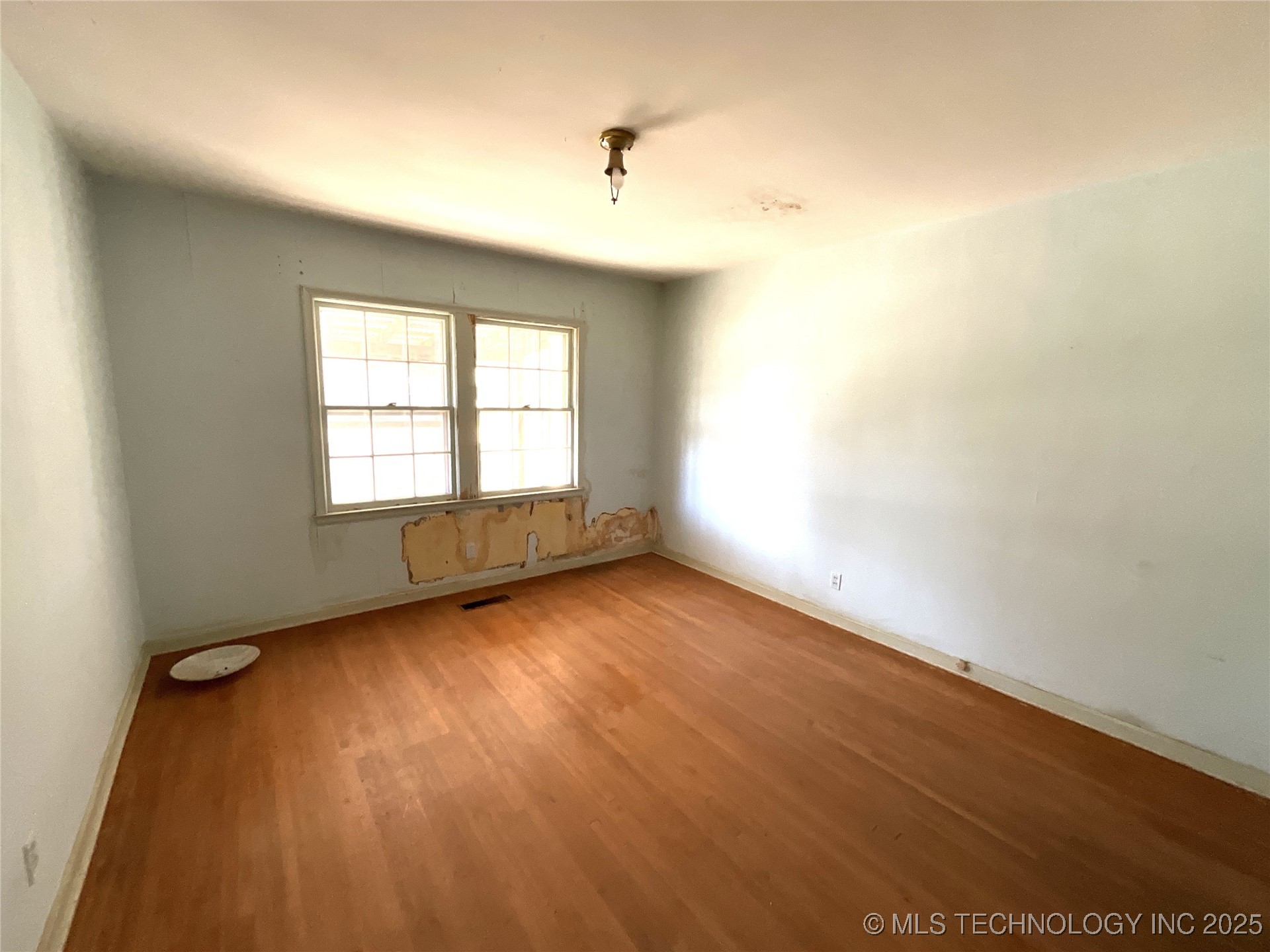 3519 E 21st Place S Property Photo 10