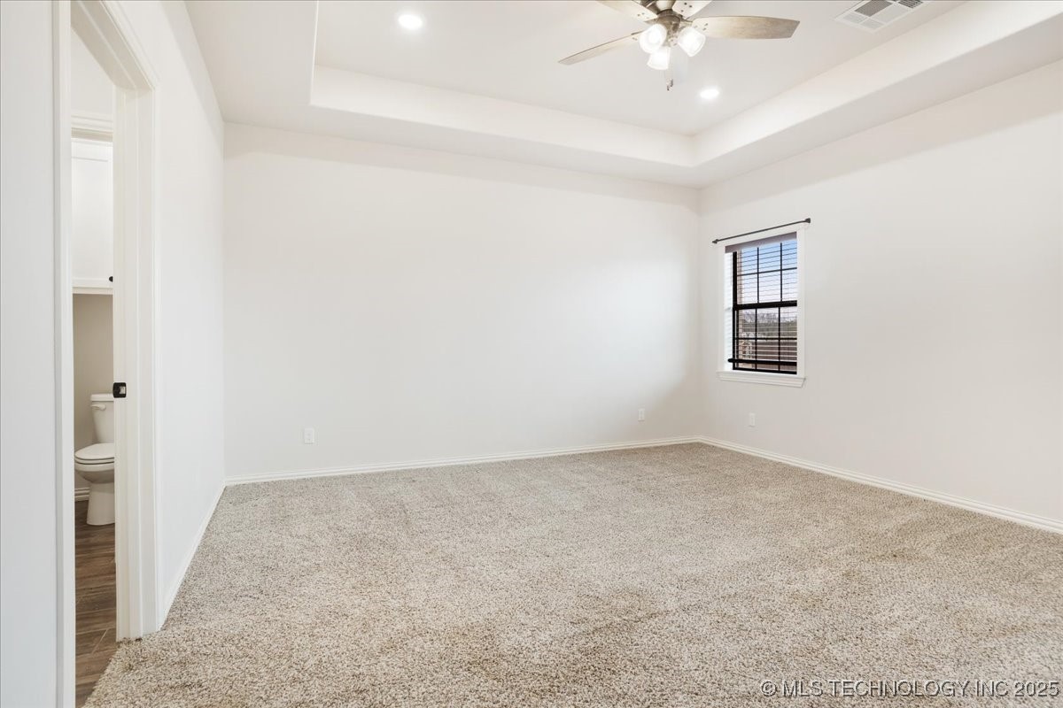 327 Wilson Parkway Property Photo 14