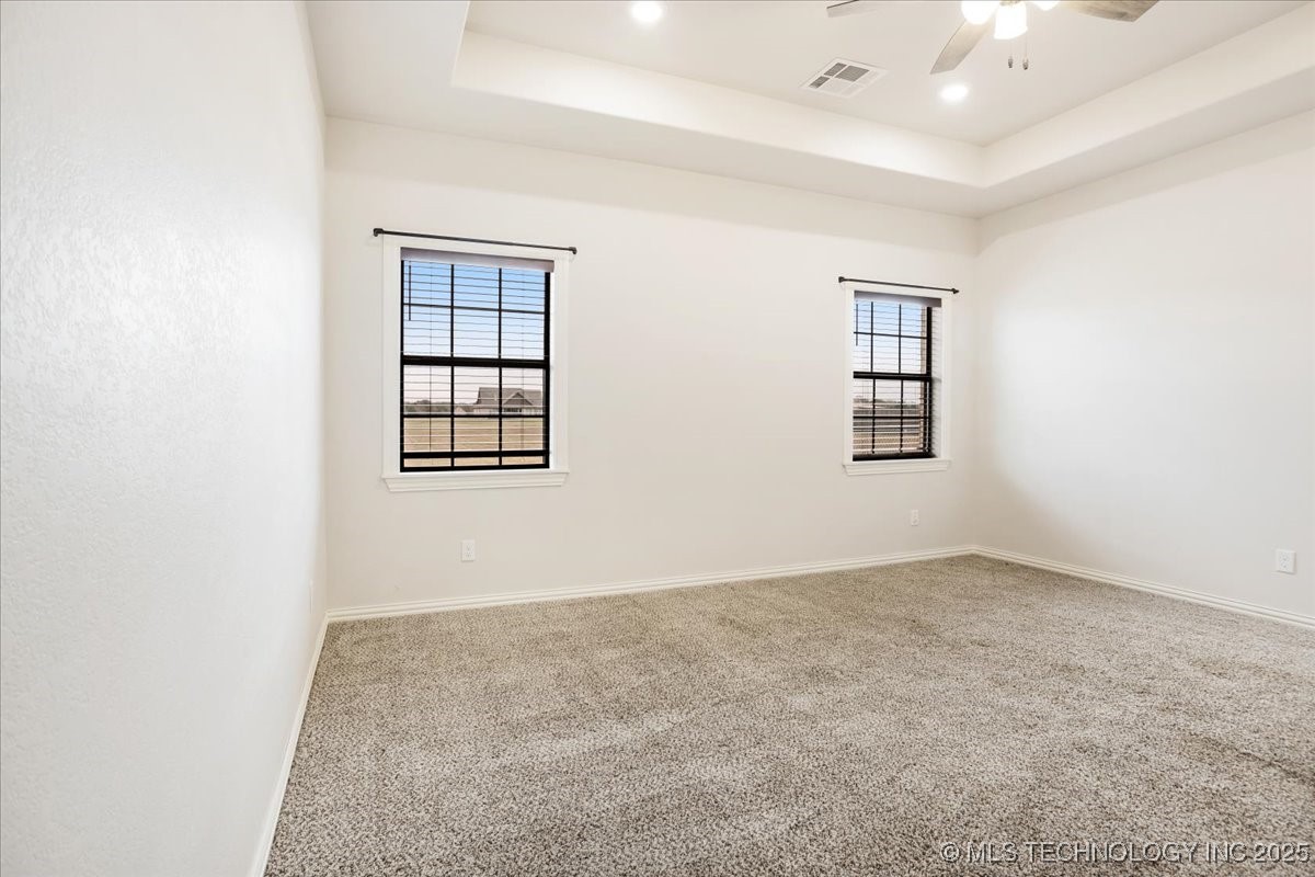 327 Wilson Parkway Property Photo 16