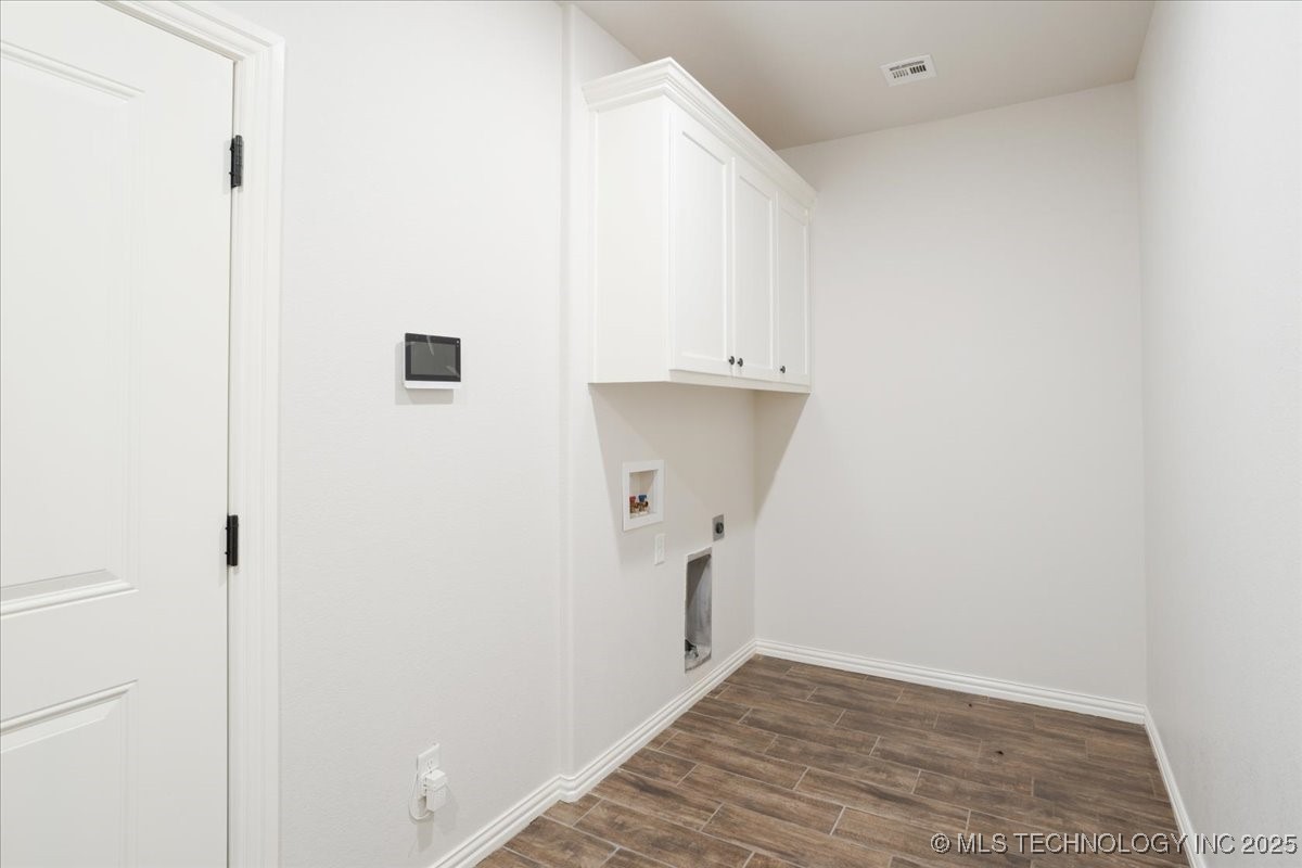 327 Wilson Parkway Property Photo 20