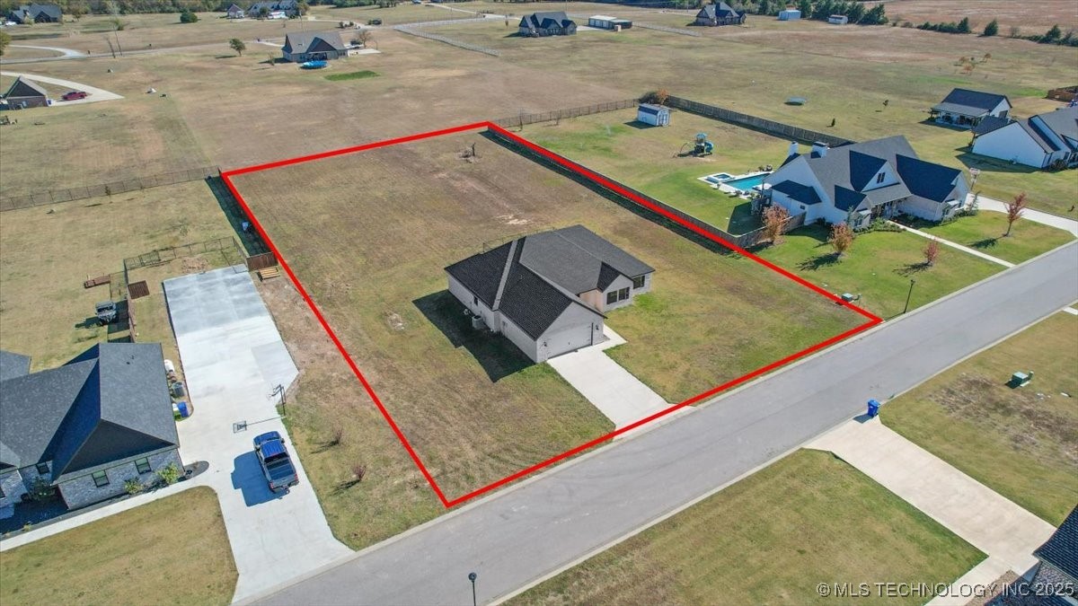 327 Wilson Parkway Property Photo 36