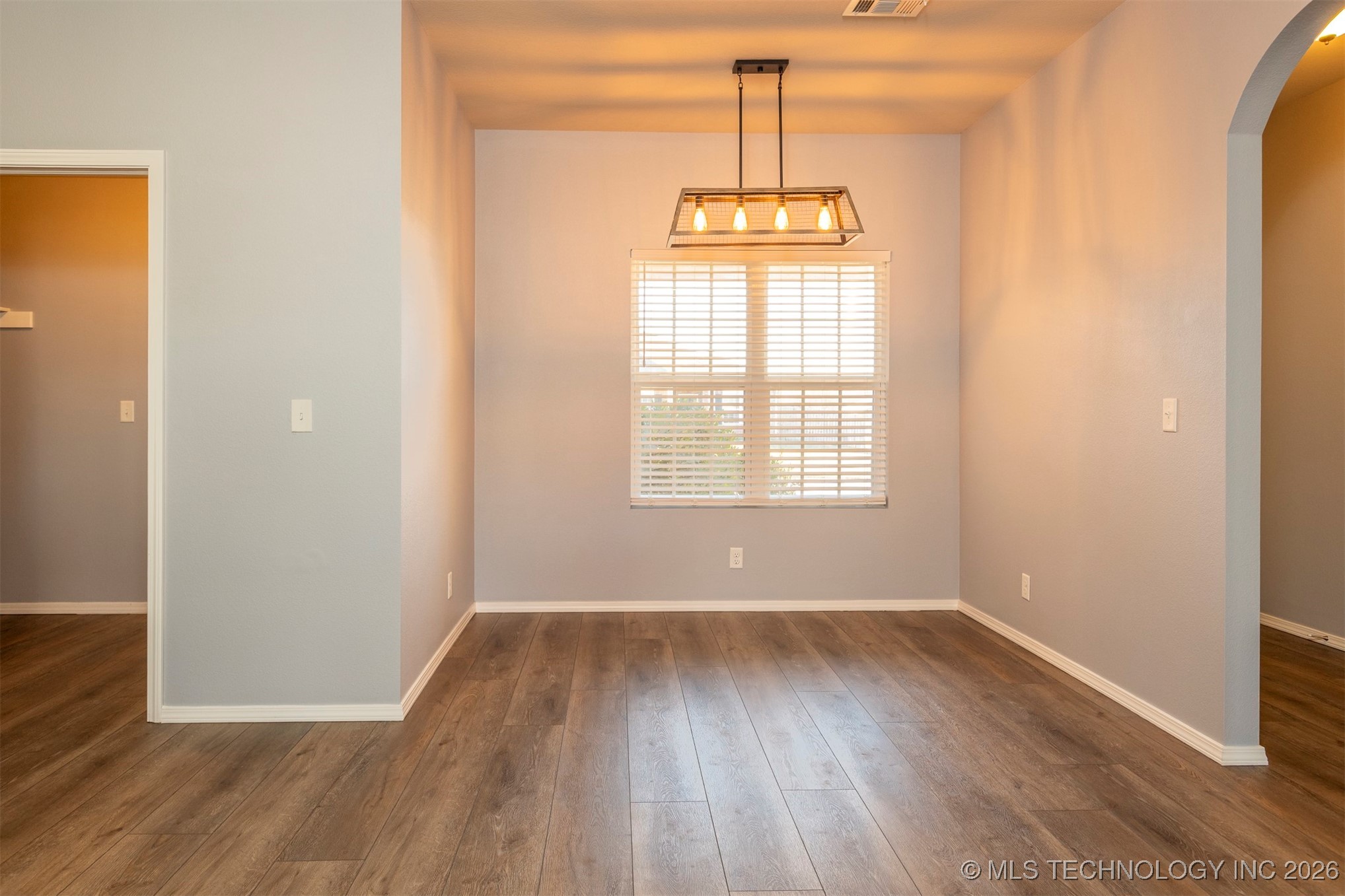 25409 E 93rd Place Property Photo 9