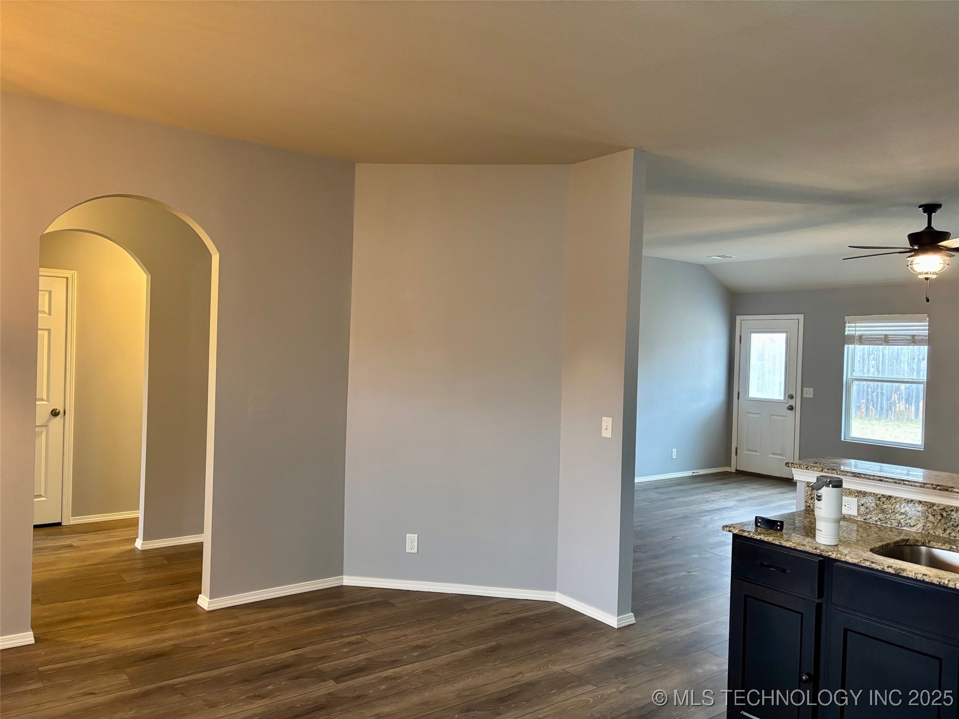 25409 E 93rd Place Property Photo 16