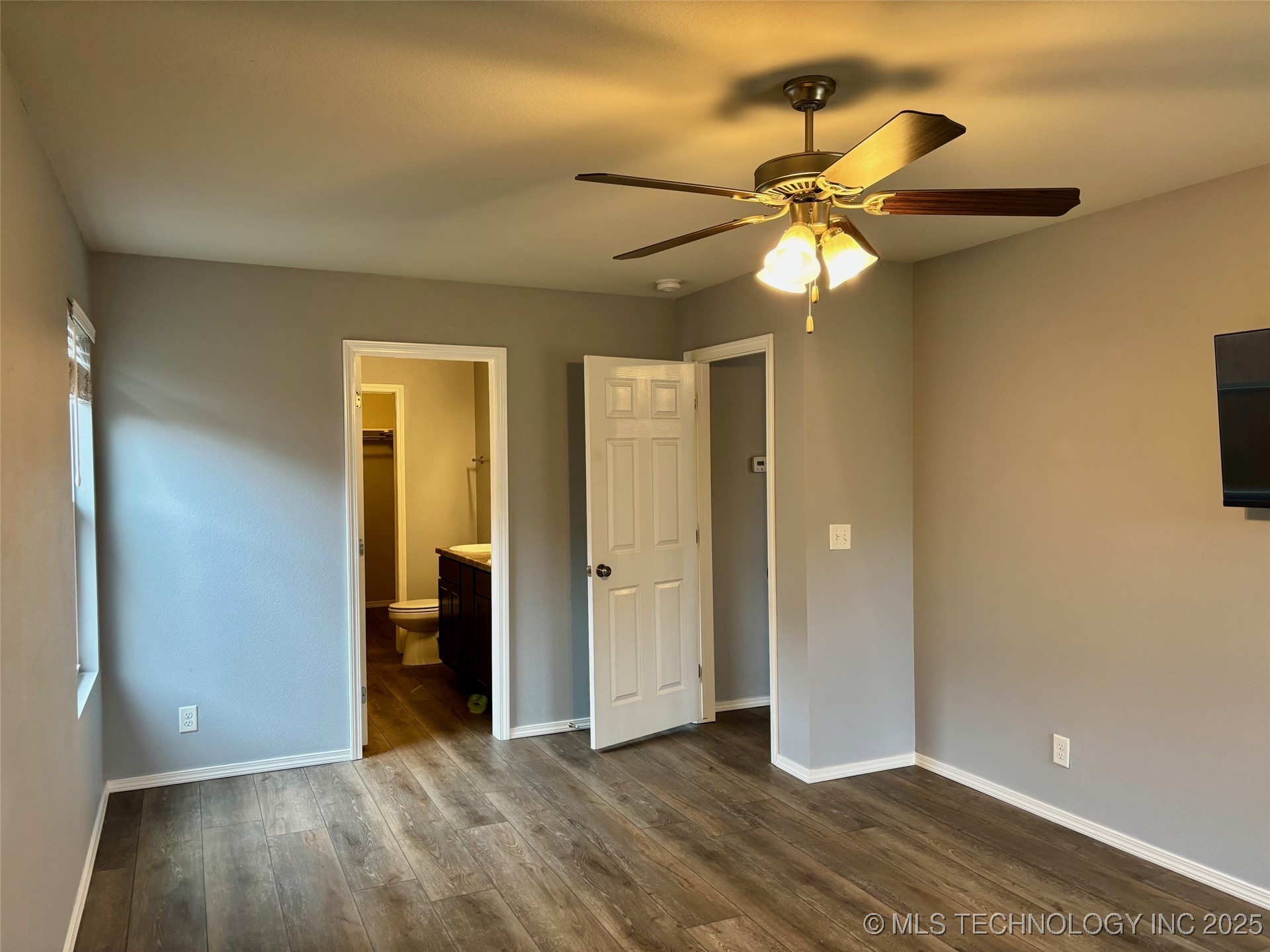 25409 E 93rd Place Property Photo 18