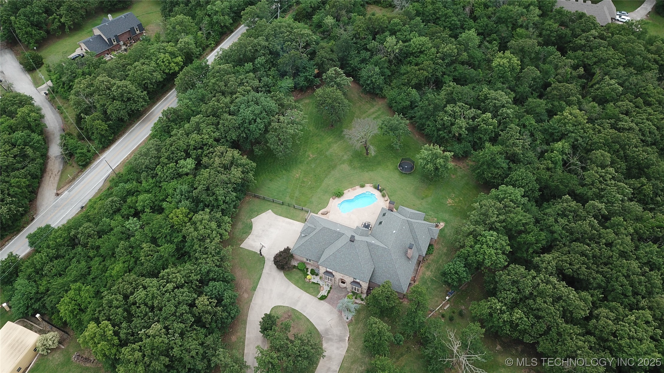 4224 S 69th West Avenue Property Photo 6