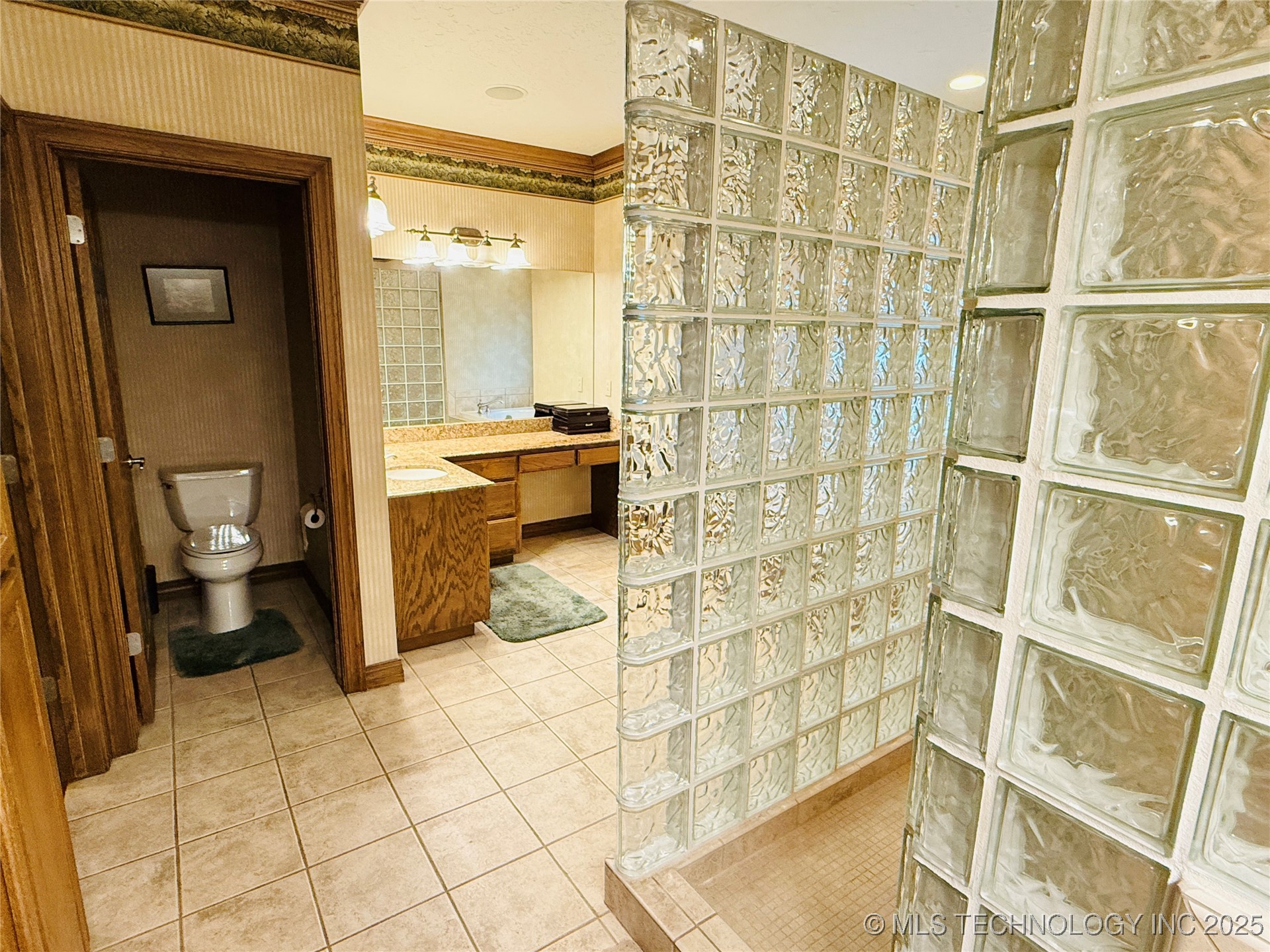 4224 S 69th West Avenue Property Photo 18